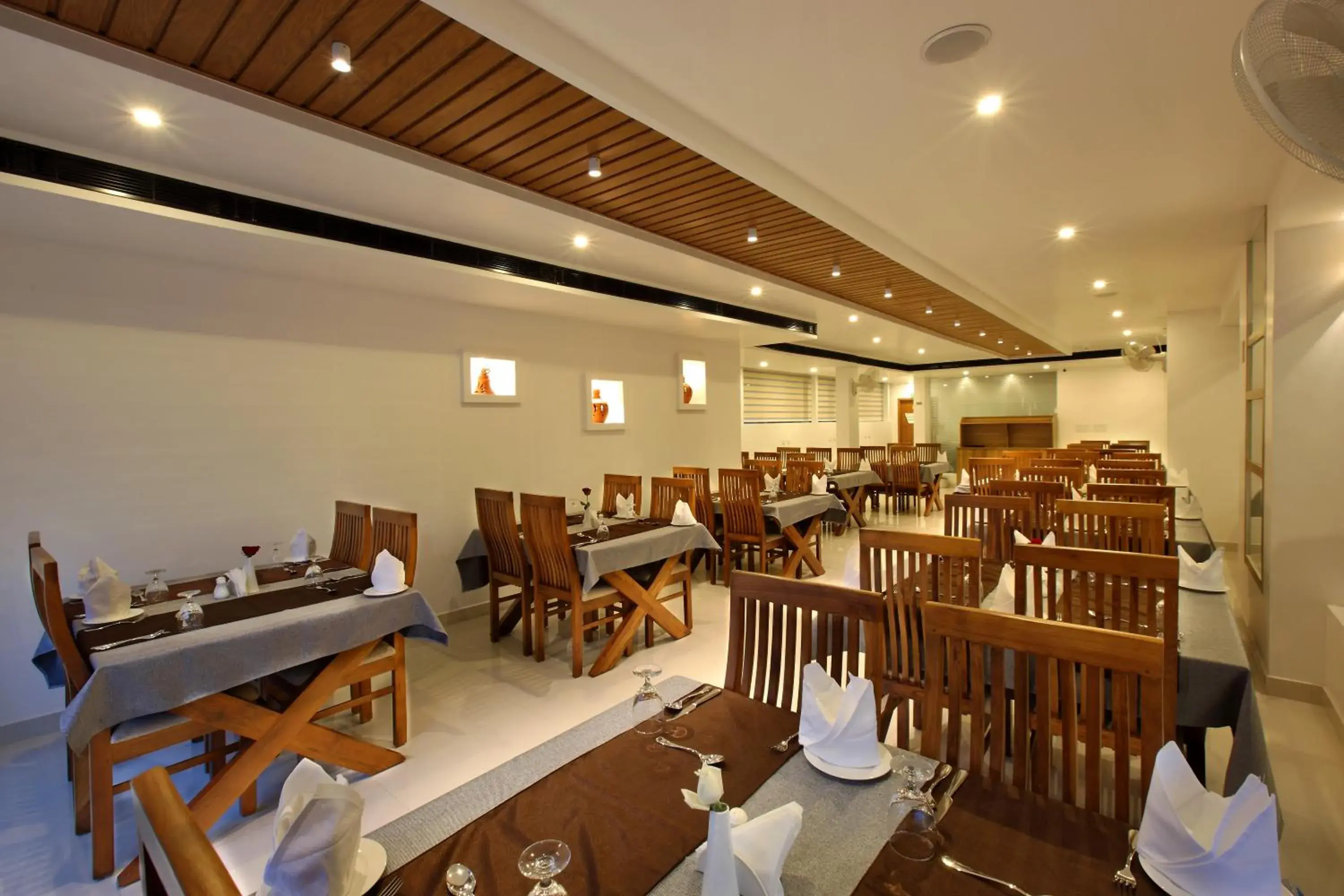 Restaurant/places to eat in Hotel NovArk Munnar Restaurant/places to eat in Hotel NovArk Munnar