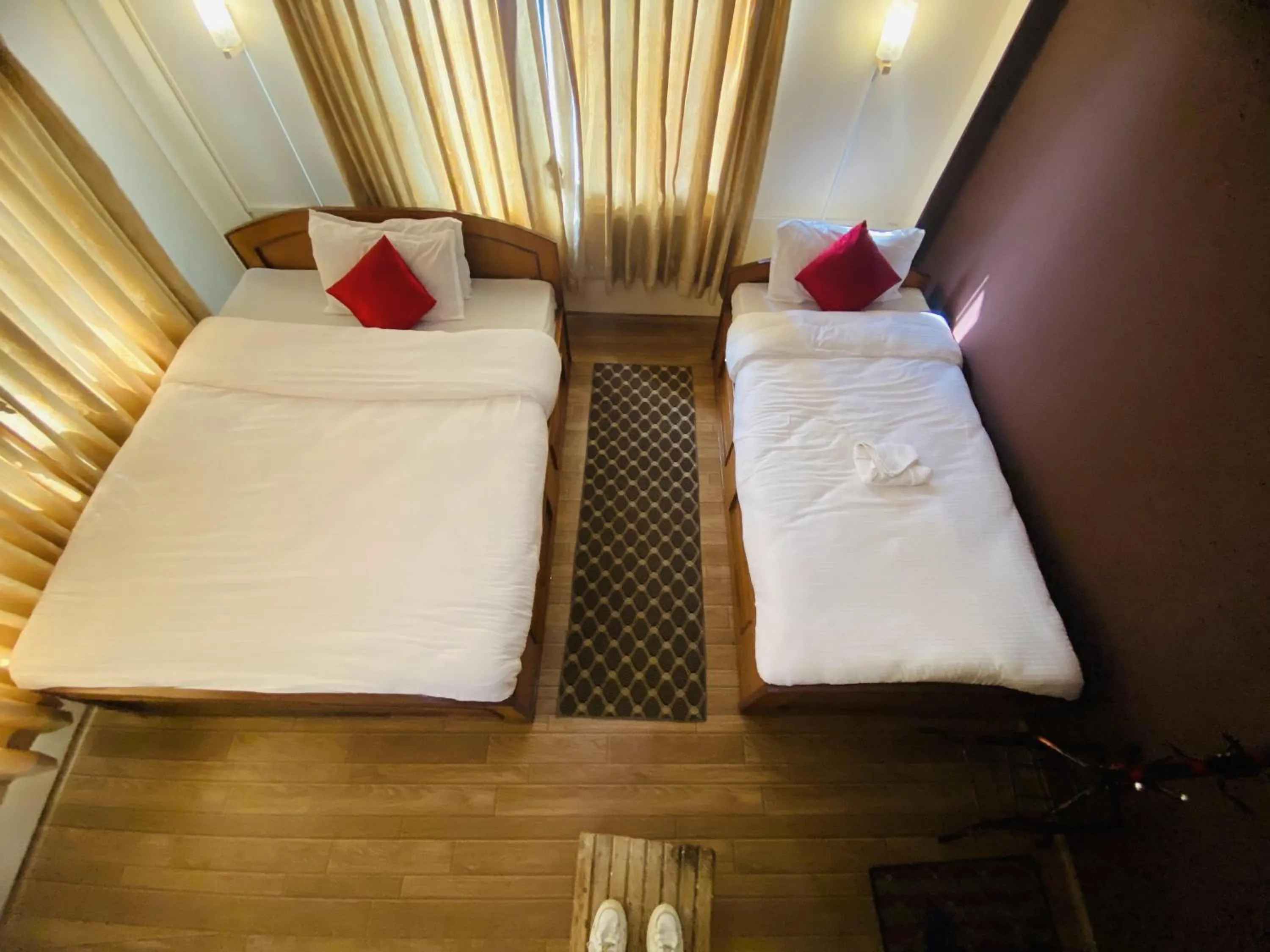 The Arth Guest House(Lonely Guest House)