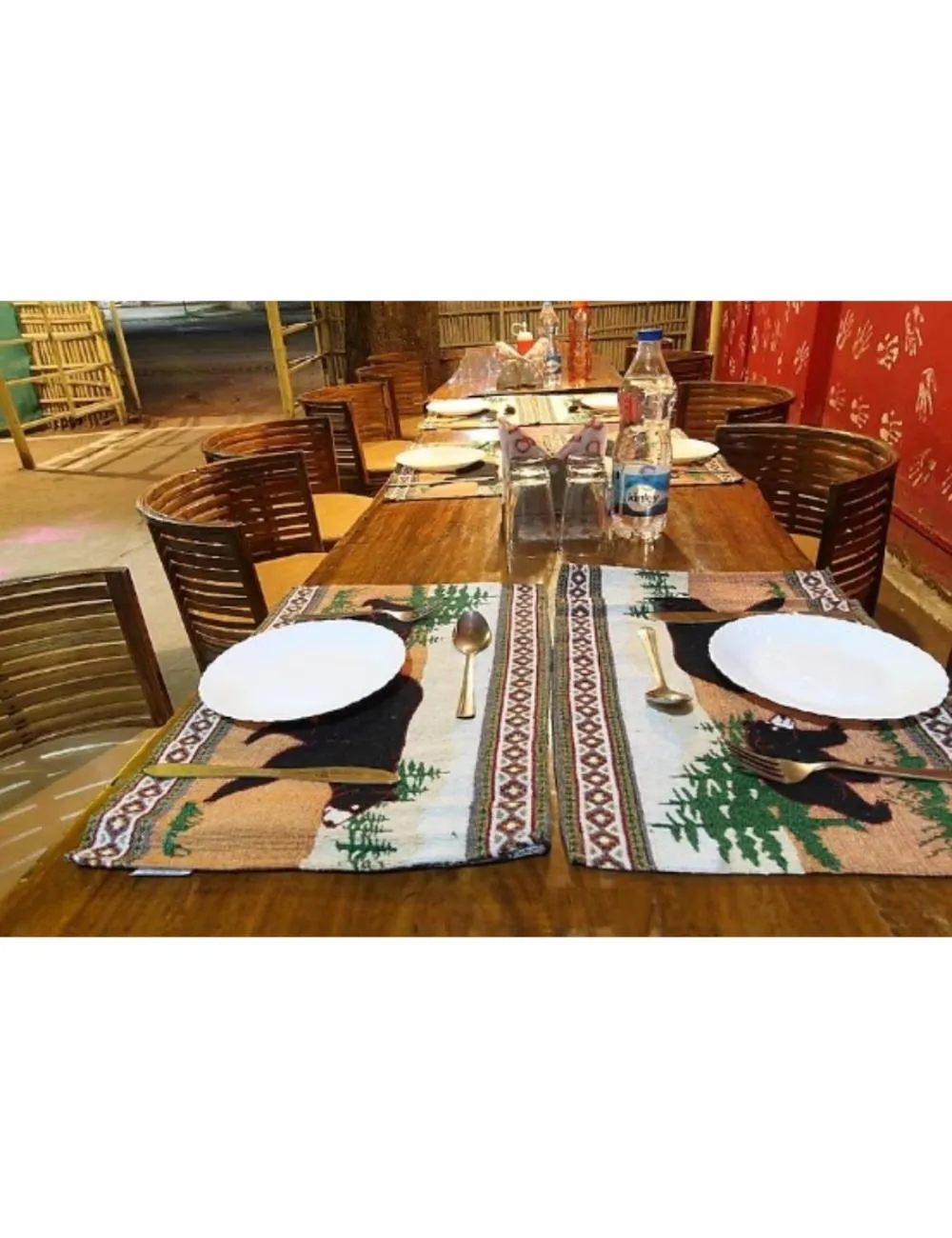 Restaurant/places to eat in Tigers Villa, Tala Bandhavgarh