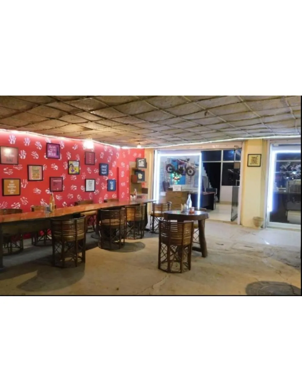 Seating area in Tigers Villa, Tala Bandhavgarh