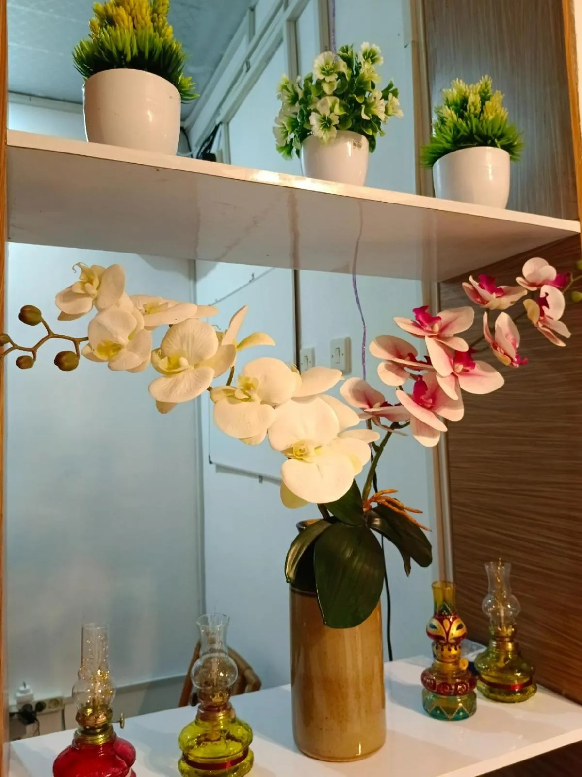 Decorative detail in D'Ariska Rooms Homestay