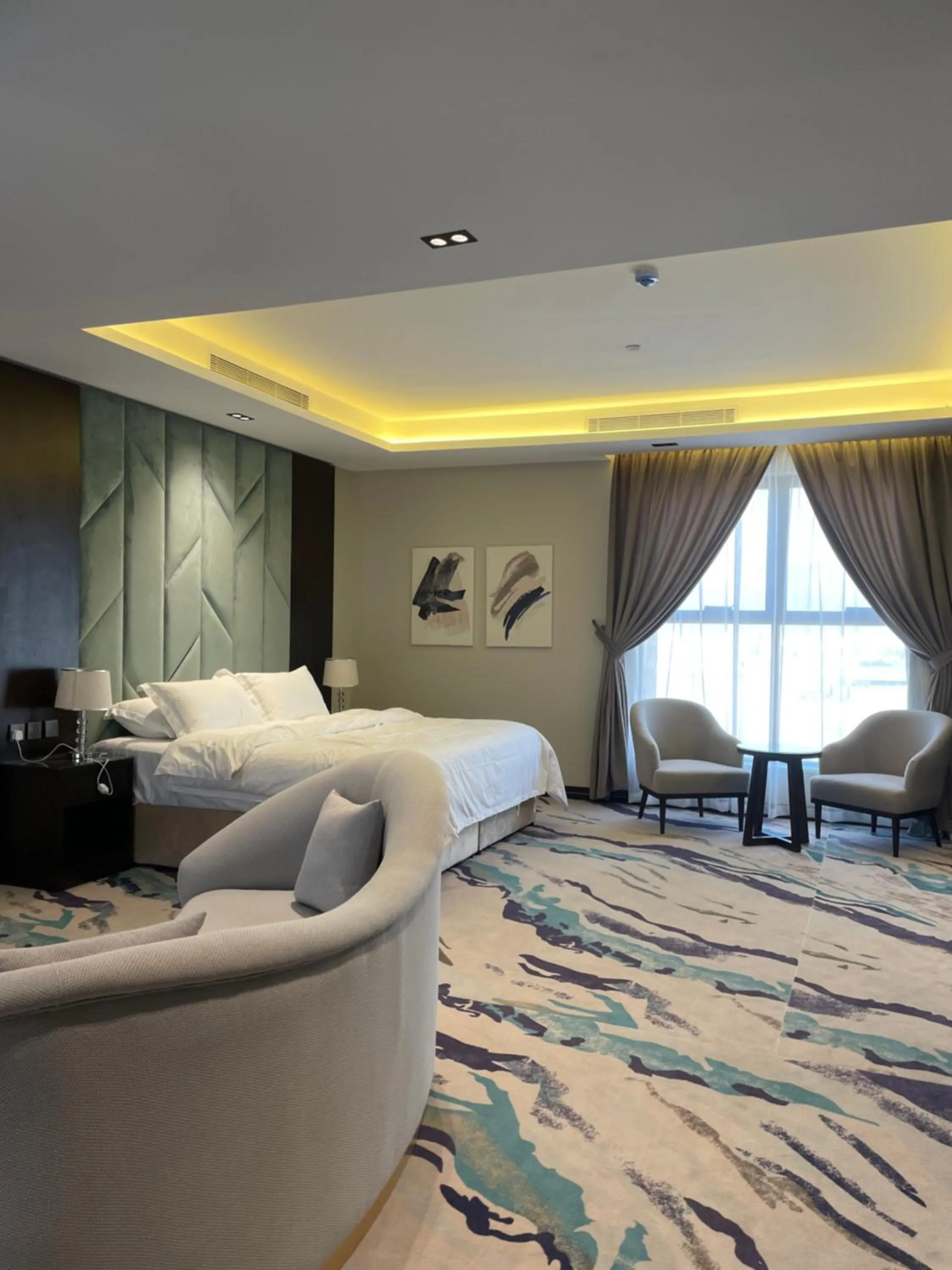 Bed in Al Wateen Hotel