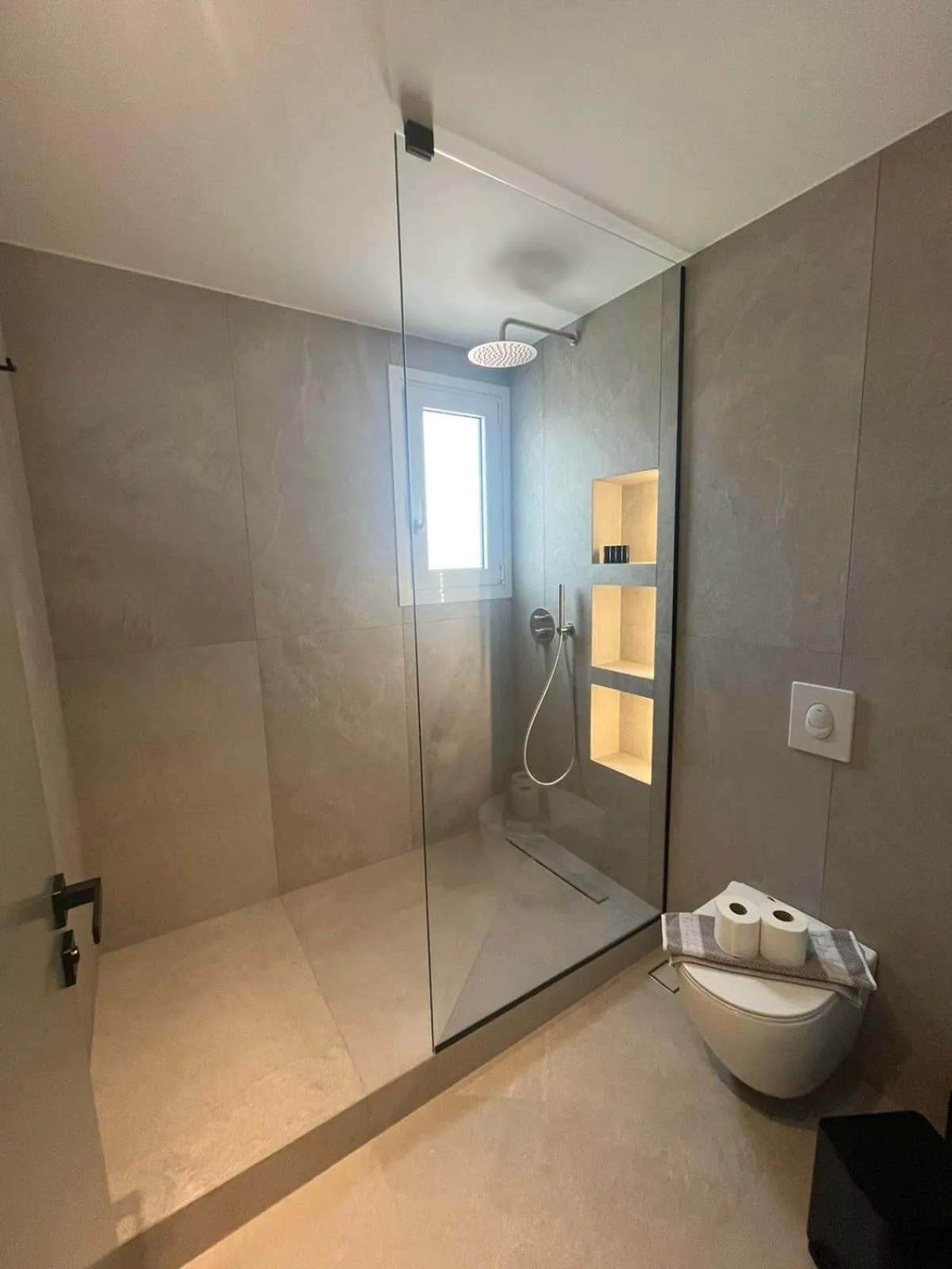 Shower in Mediterranean Sea Top Floor