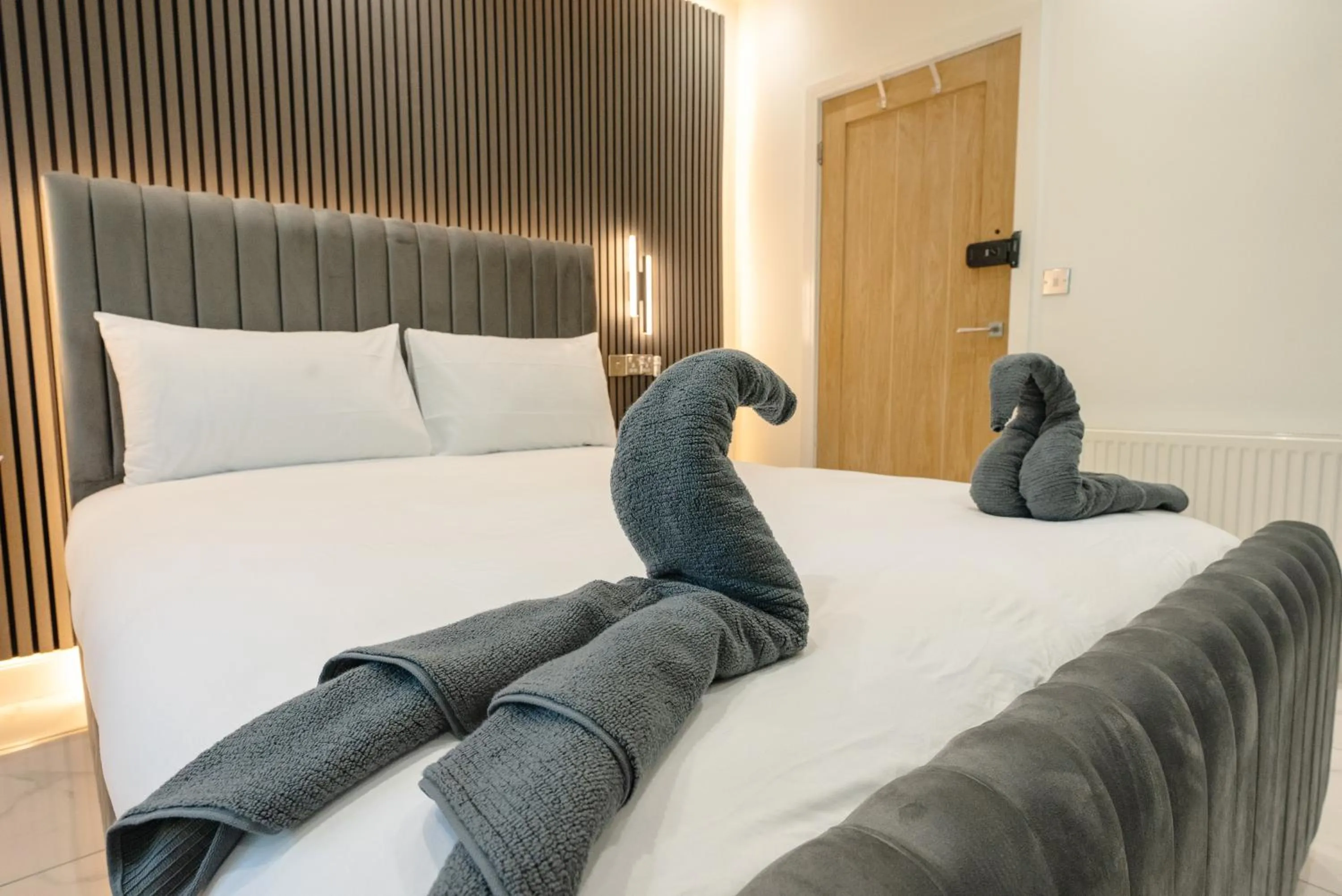 Bedroom, Bed in OYO Bellevue Apartments Middlesborough