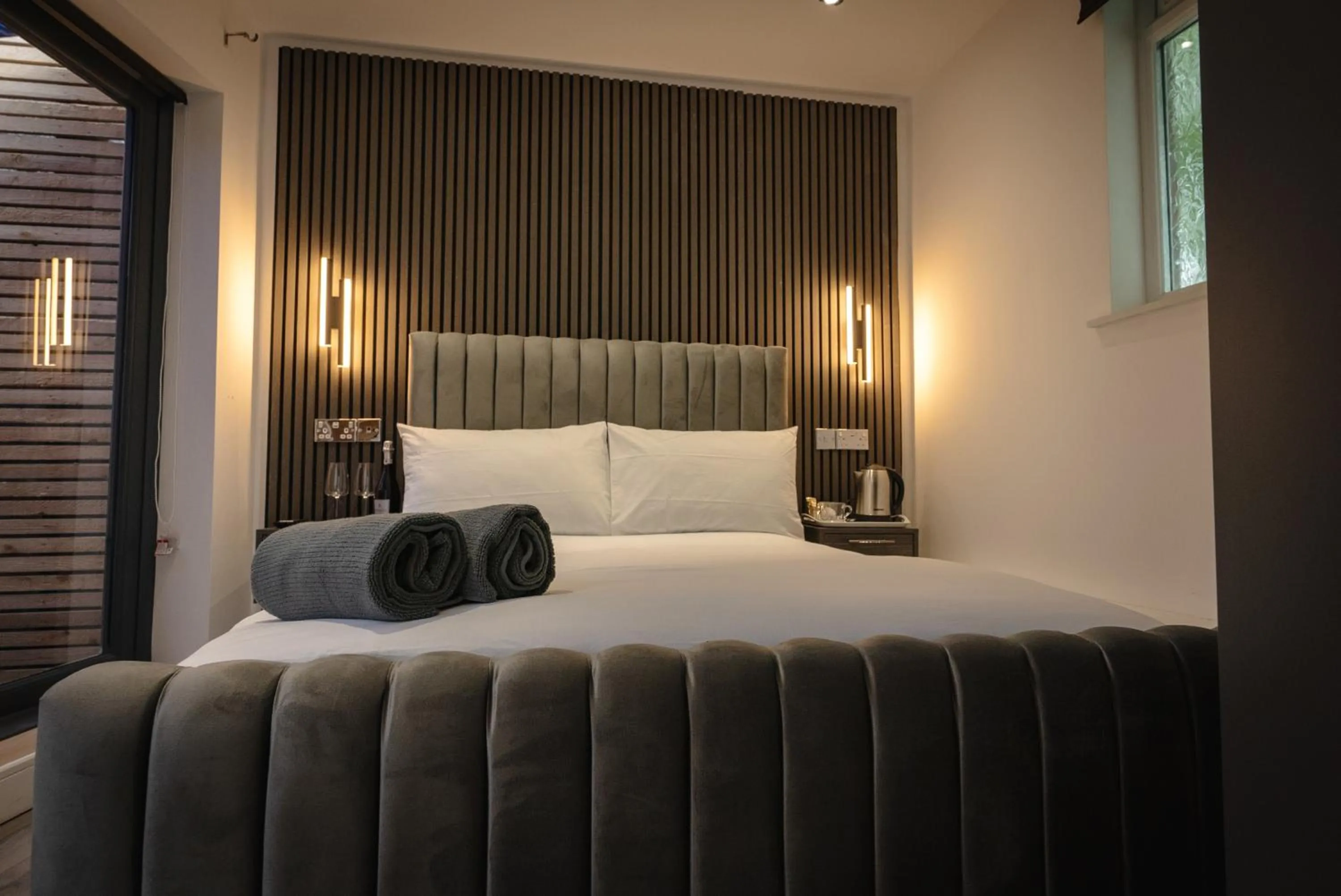 Bedroom, Bed in OYO Bellevue Apartments Middlesborough