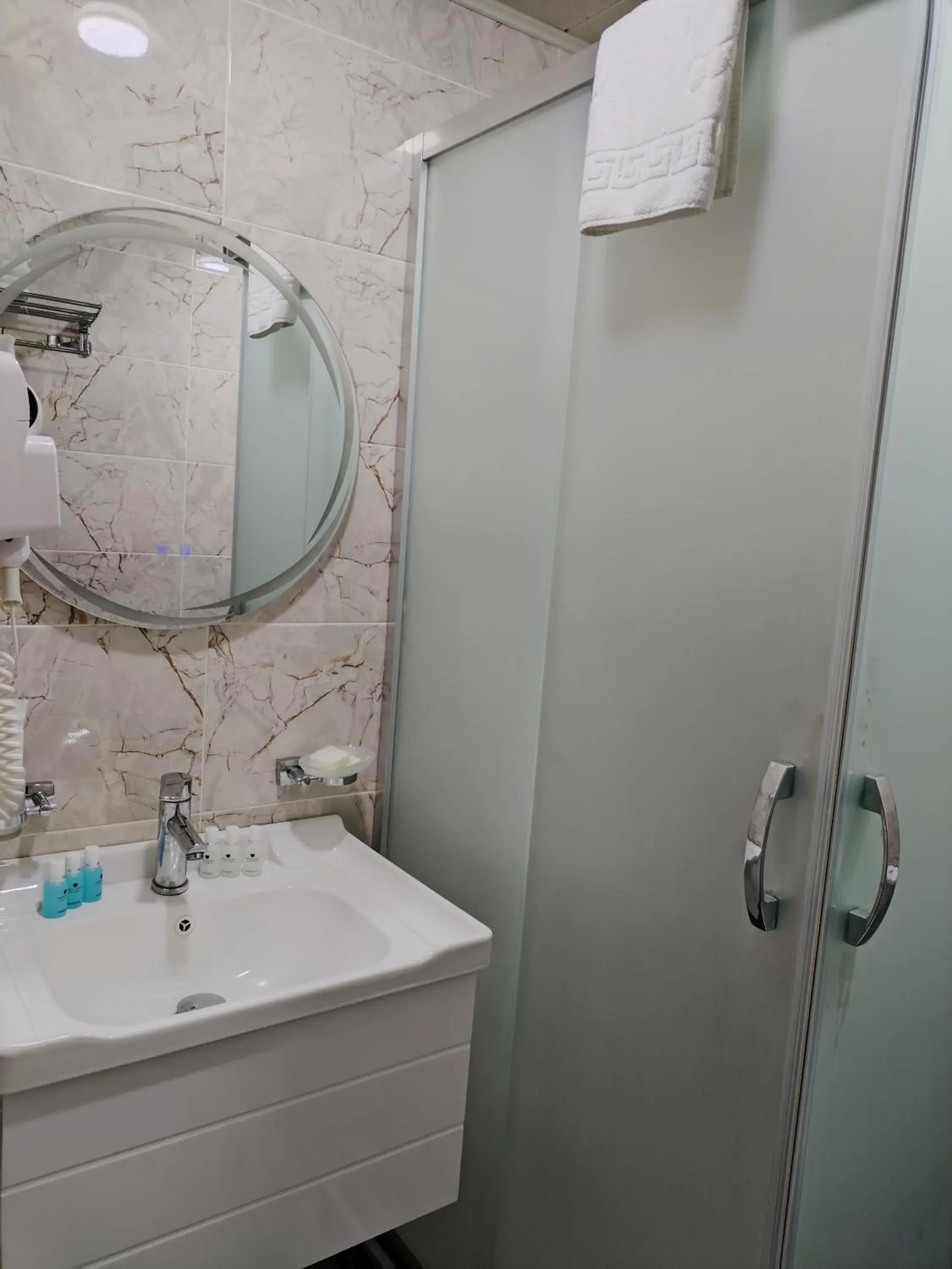 Family Suite - single occupancy in Pera Hotel Baku Family Suite - single occupancy in Pera Hotel Baku