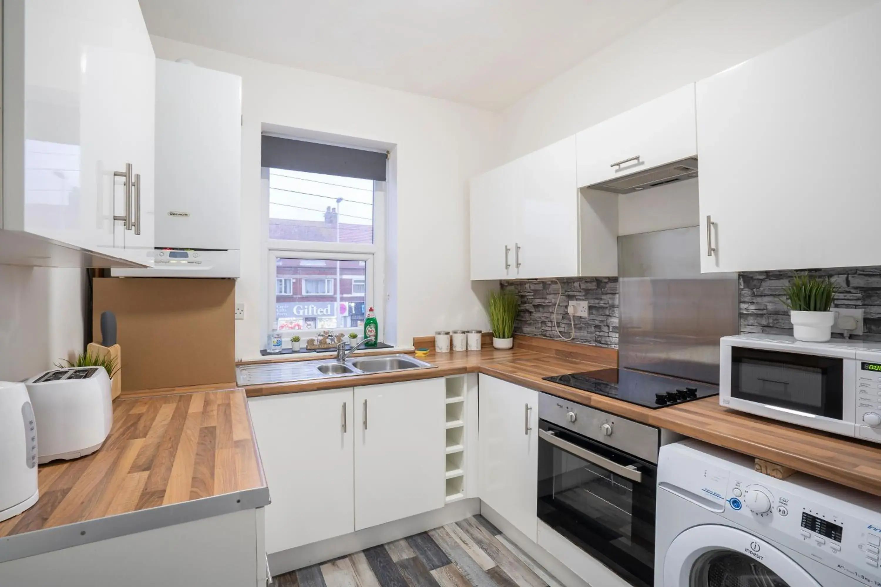 Modern Apartment -Free Parking - by Holiday Homes Modern Apartment -Free Parking - by Holiday Homes