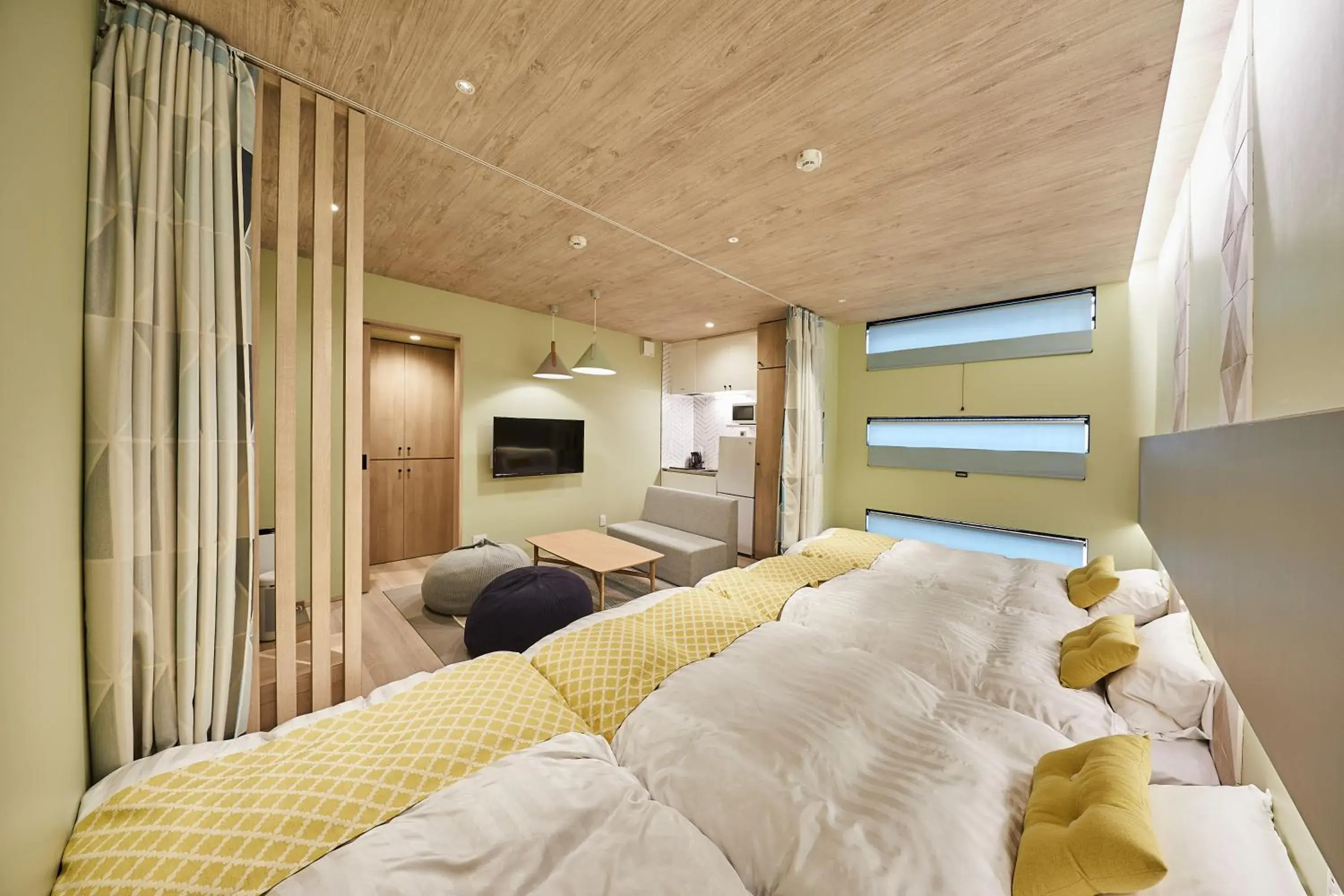 Photo of the whole room, Bed in Hotel TORACO konohana Photo of the whole room, Bed in Hotel TORACO konohana