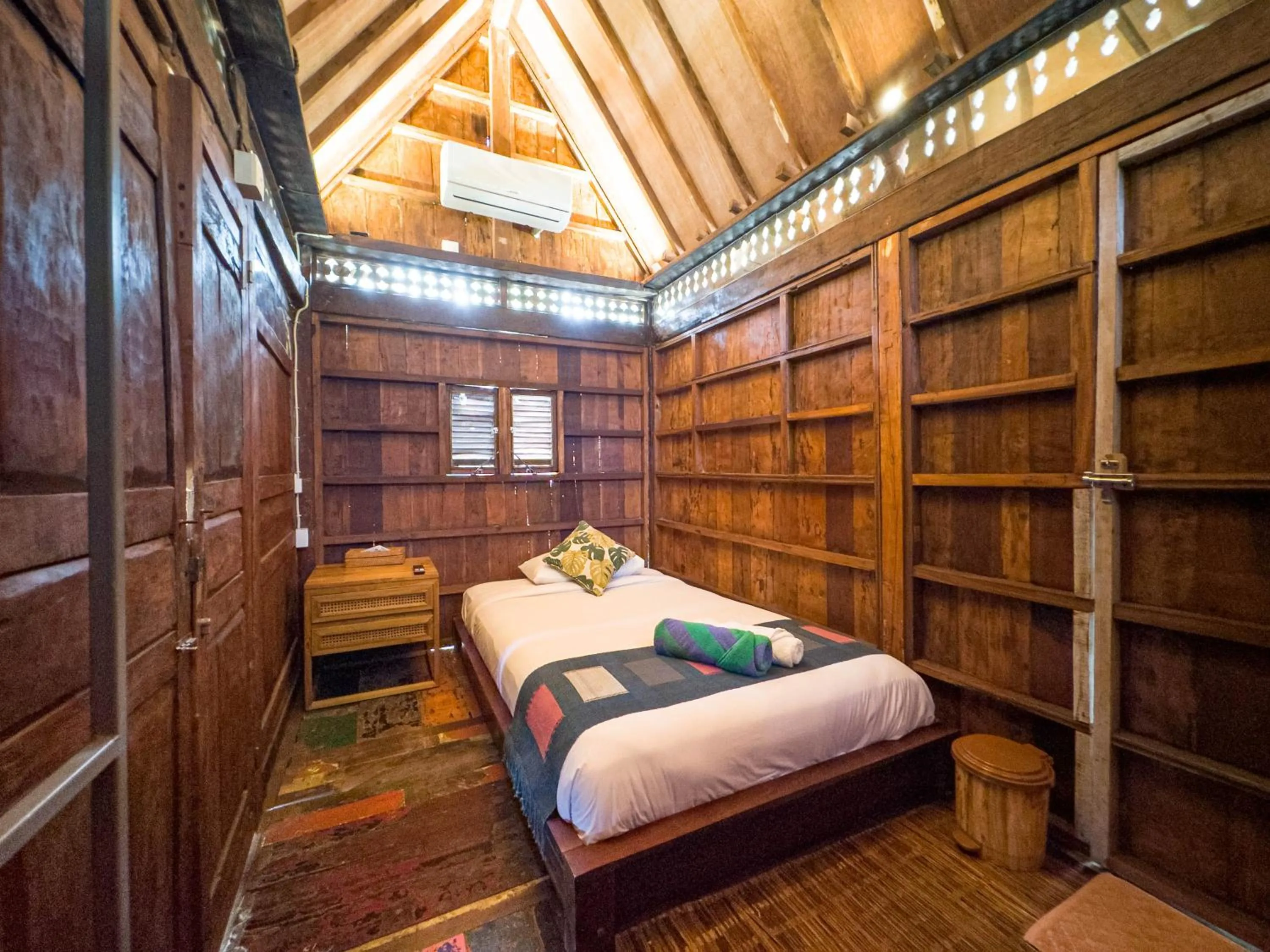 Bedroom, Bed in Kubu Kirana by Supala