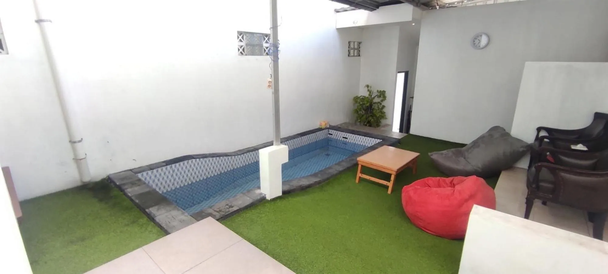 Swimming pool in Aliandra Villa by The Lavana