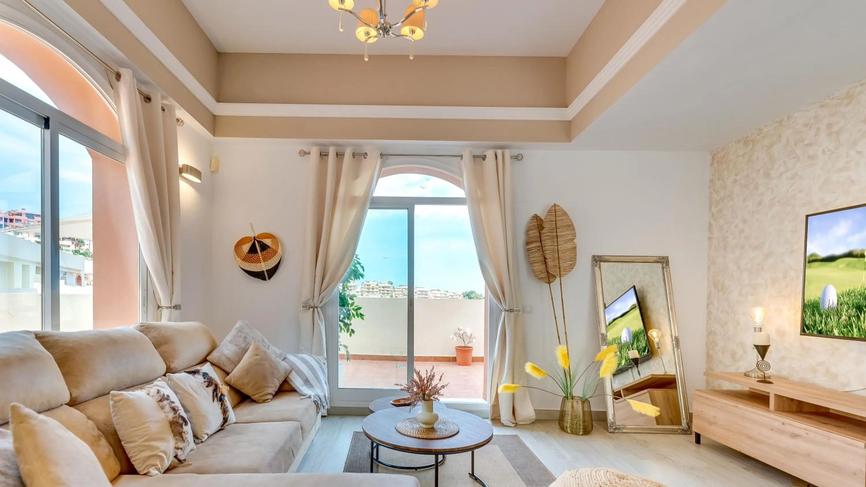 huge penthouse seaviews gateaway