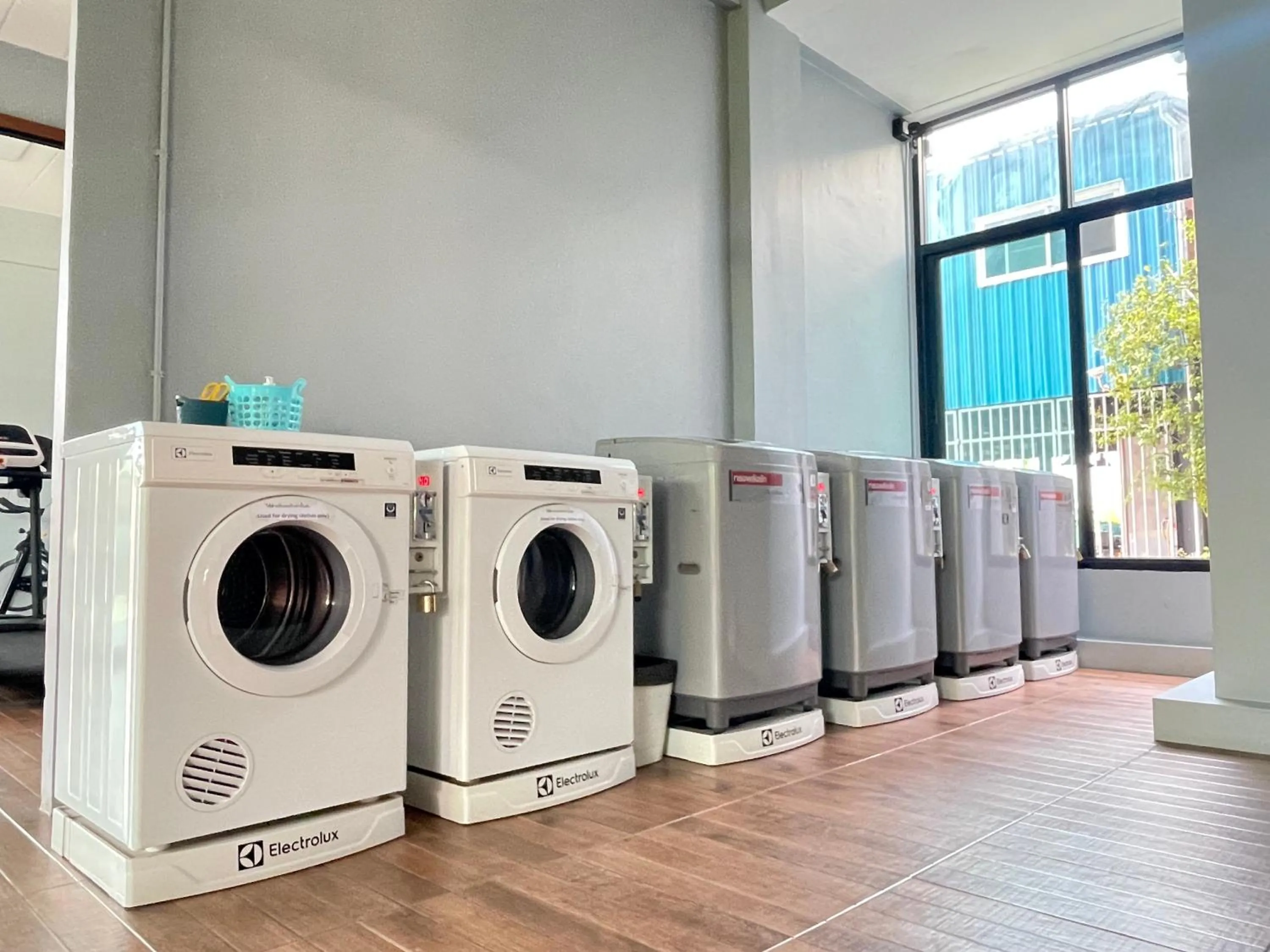 Area and facilities in The Bedrooms Maeklong and Services Apartment