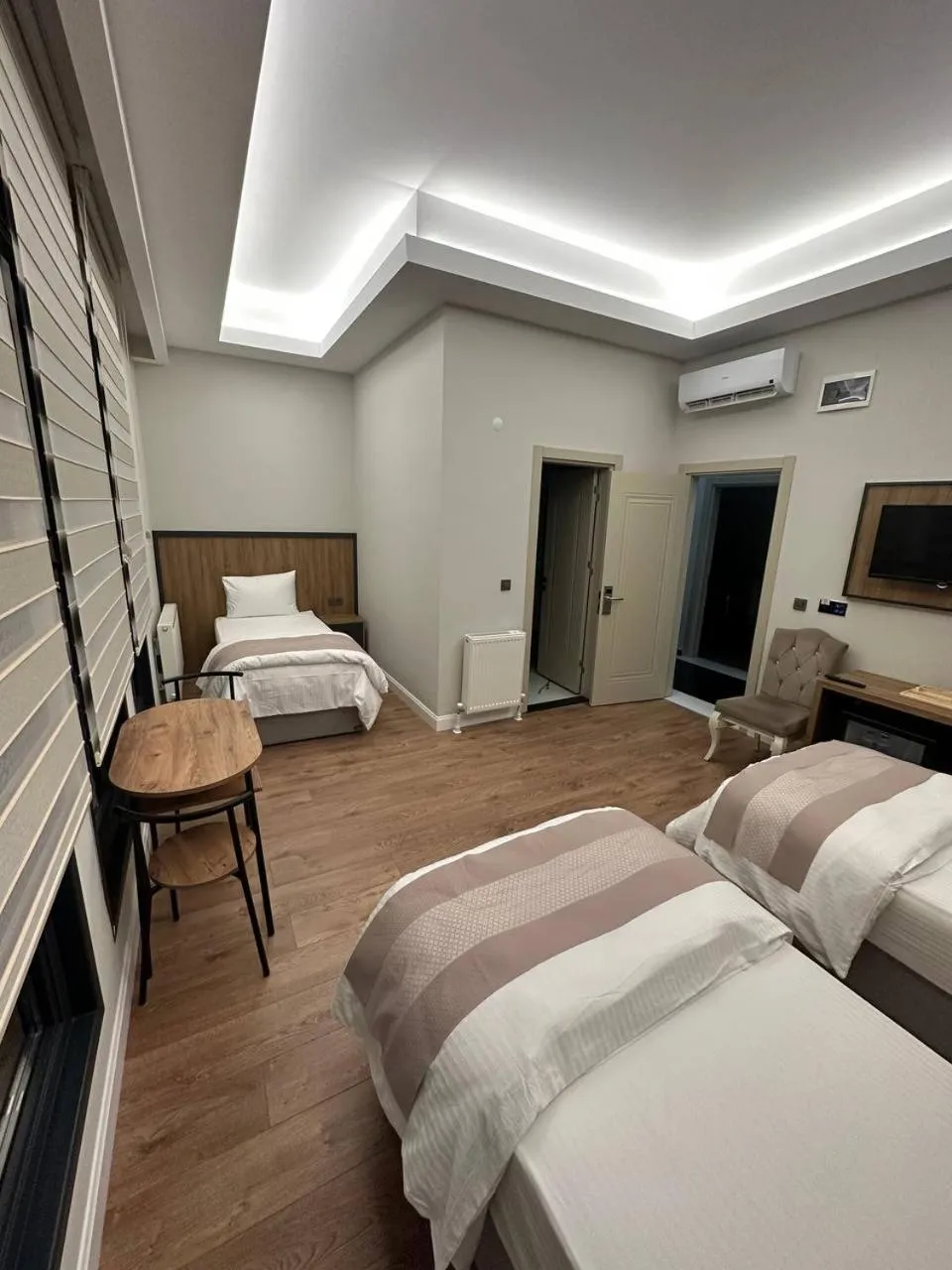 Photo of the whole room, Bed in Akel Guest House