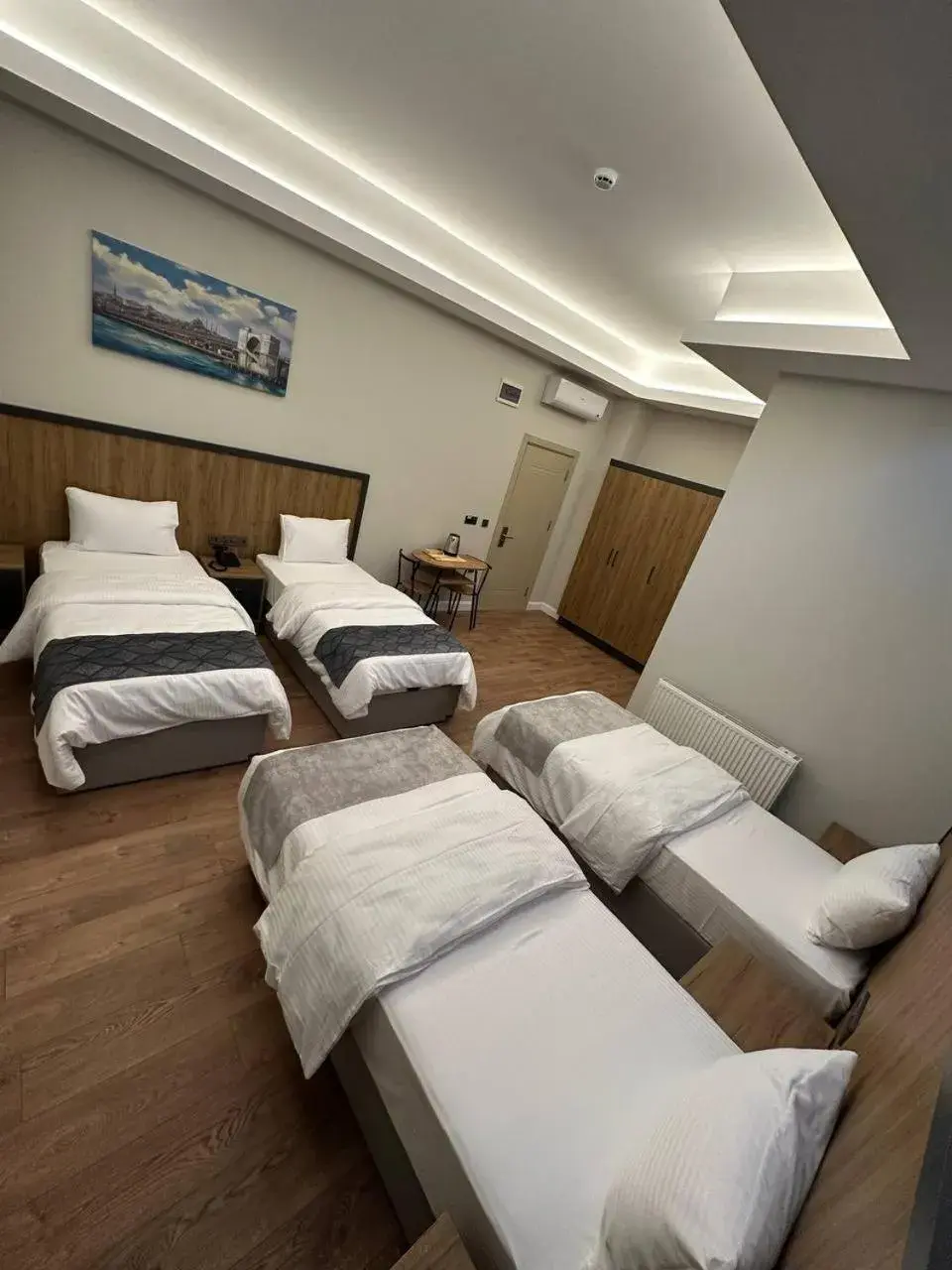 Quadruple Room in Akel Guest House Quadruple Room in Akel Guest House