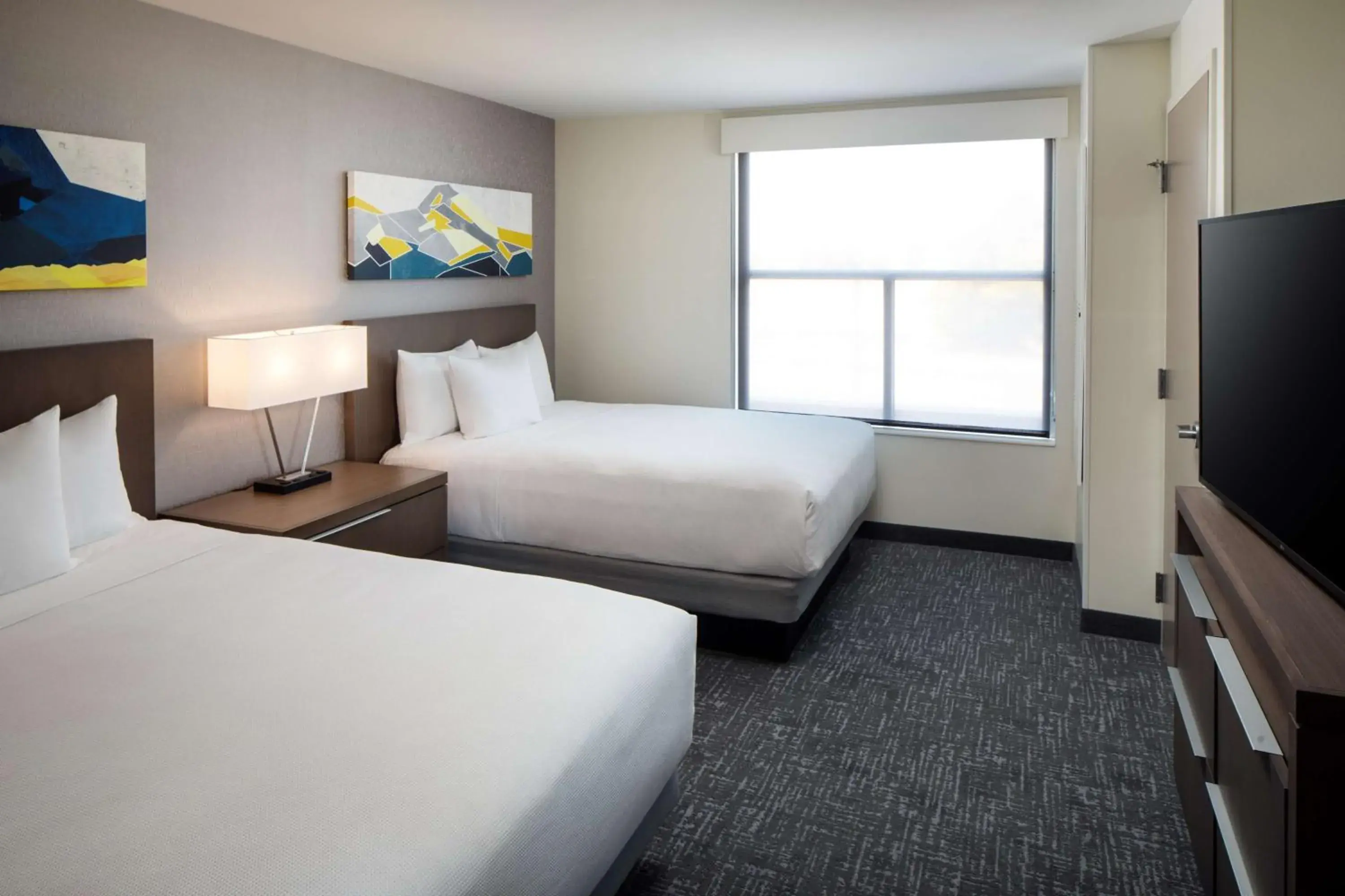 Photo of the whole room, Bed in Hyatt House Vacaville Photo of the whole room, Bed in Hyatt House Vacaville