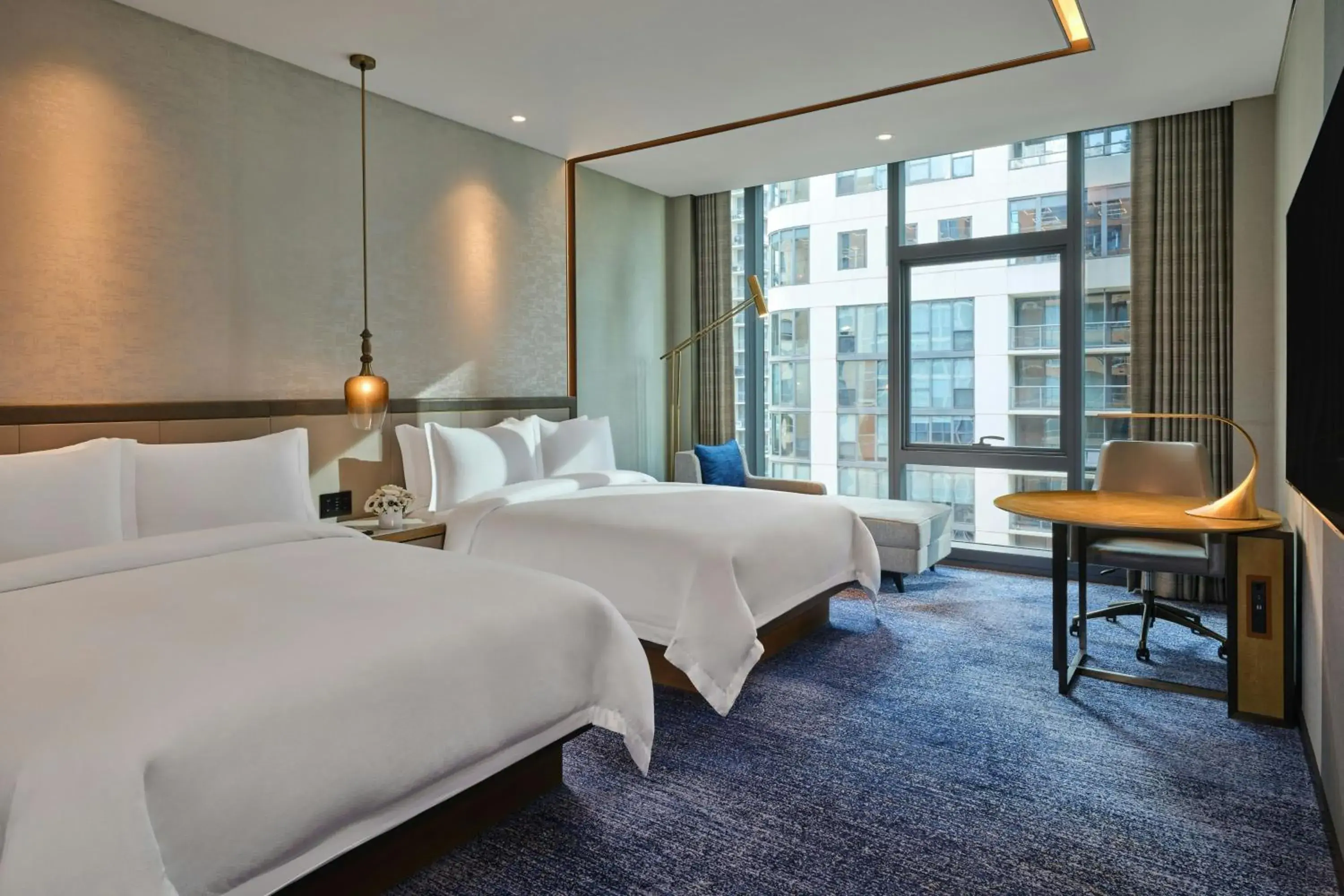 Superior Queen Room with Two Queen Beds in The St. Regis Chicago Superior Queen Room with Two Queen Beds in The St. Regis Chicago