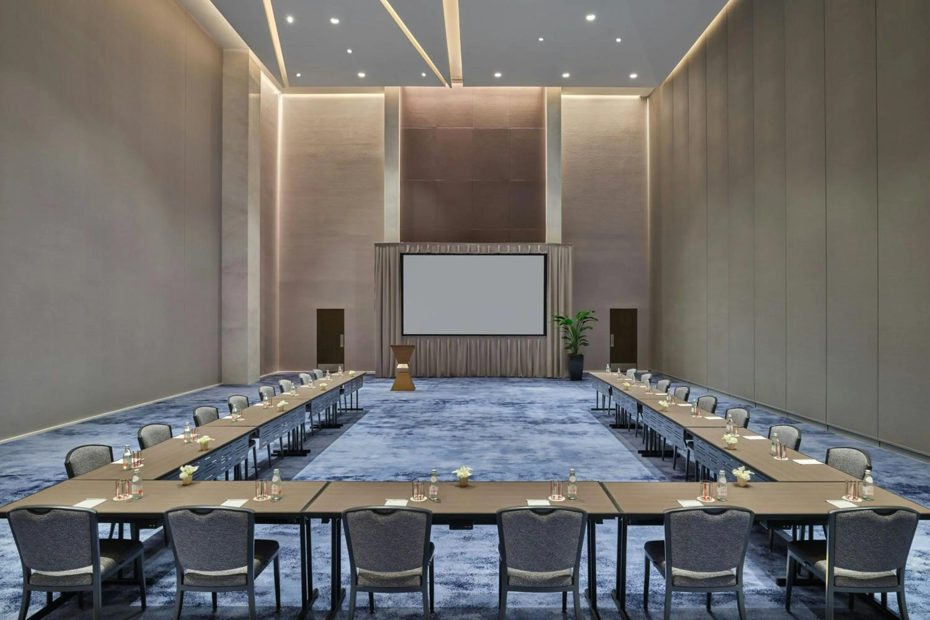 Meeting/conference room in The St. Regis Chicago