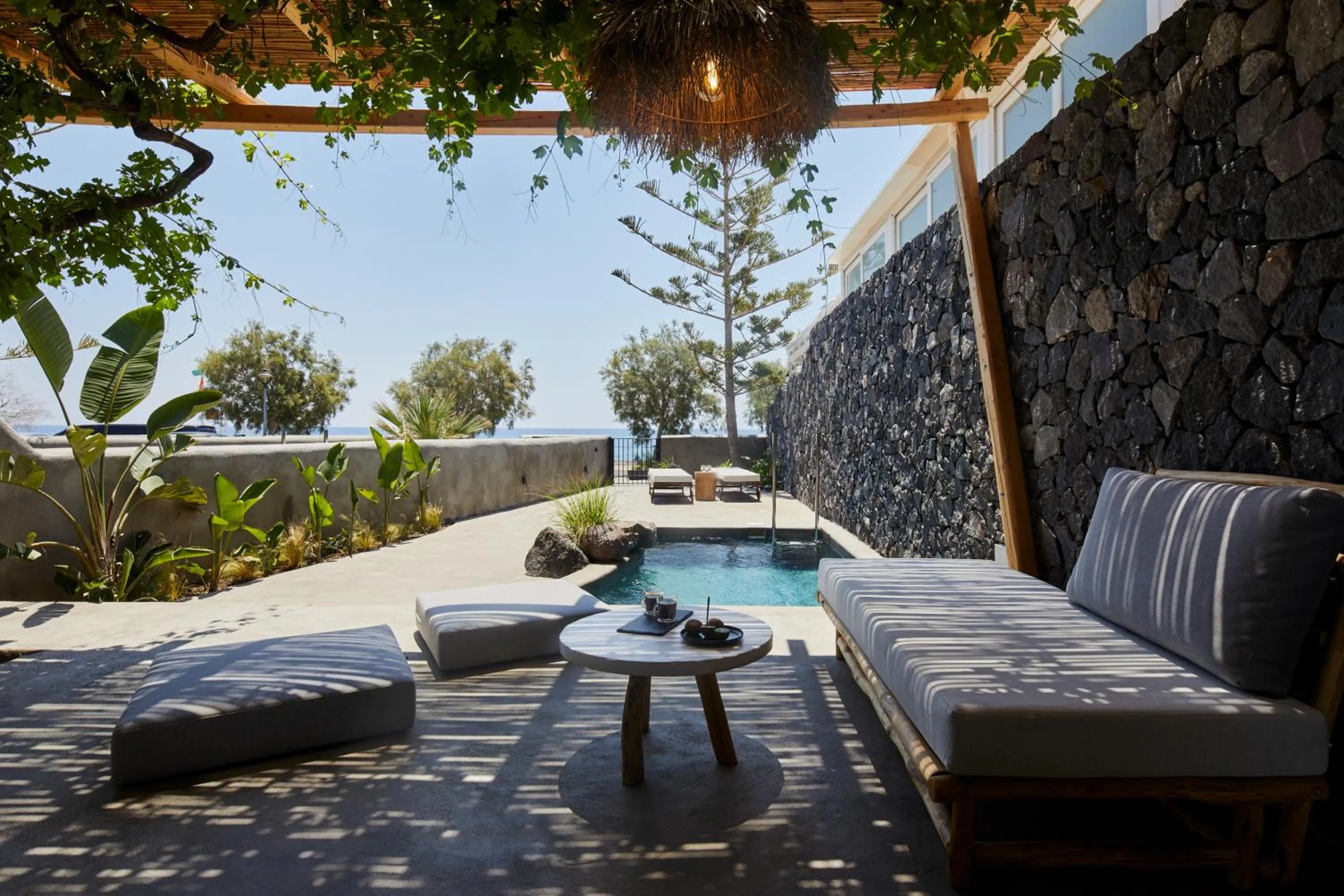 Day in Oscar Beachfront Suites - Adults Only