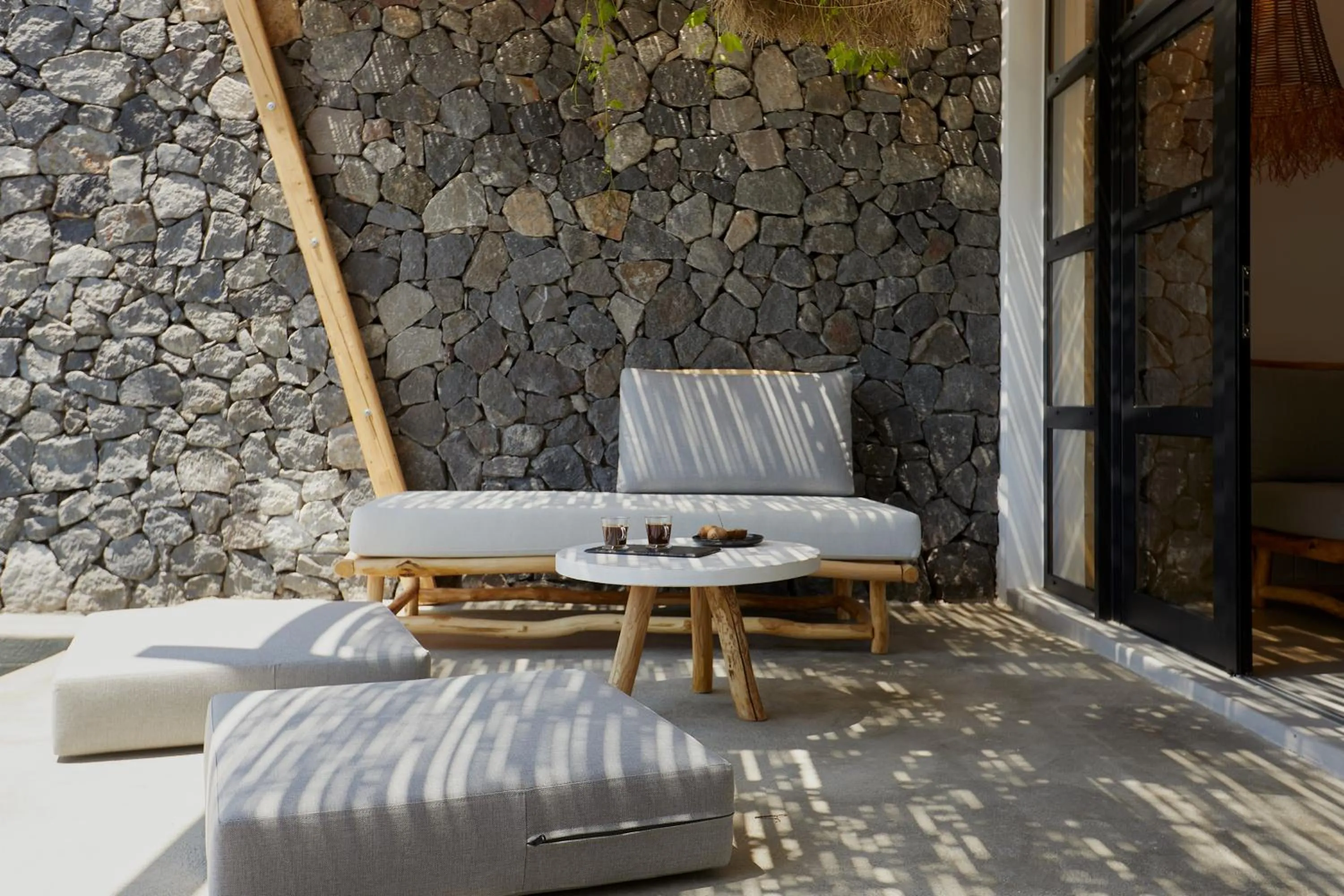 Day in Oscar Beachfront Suites - Adults Only