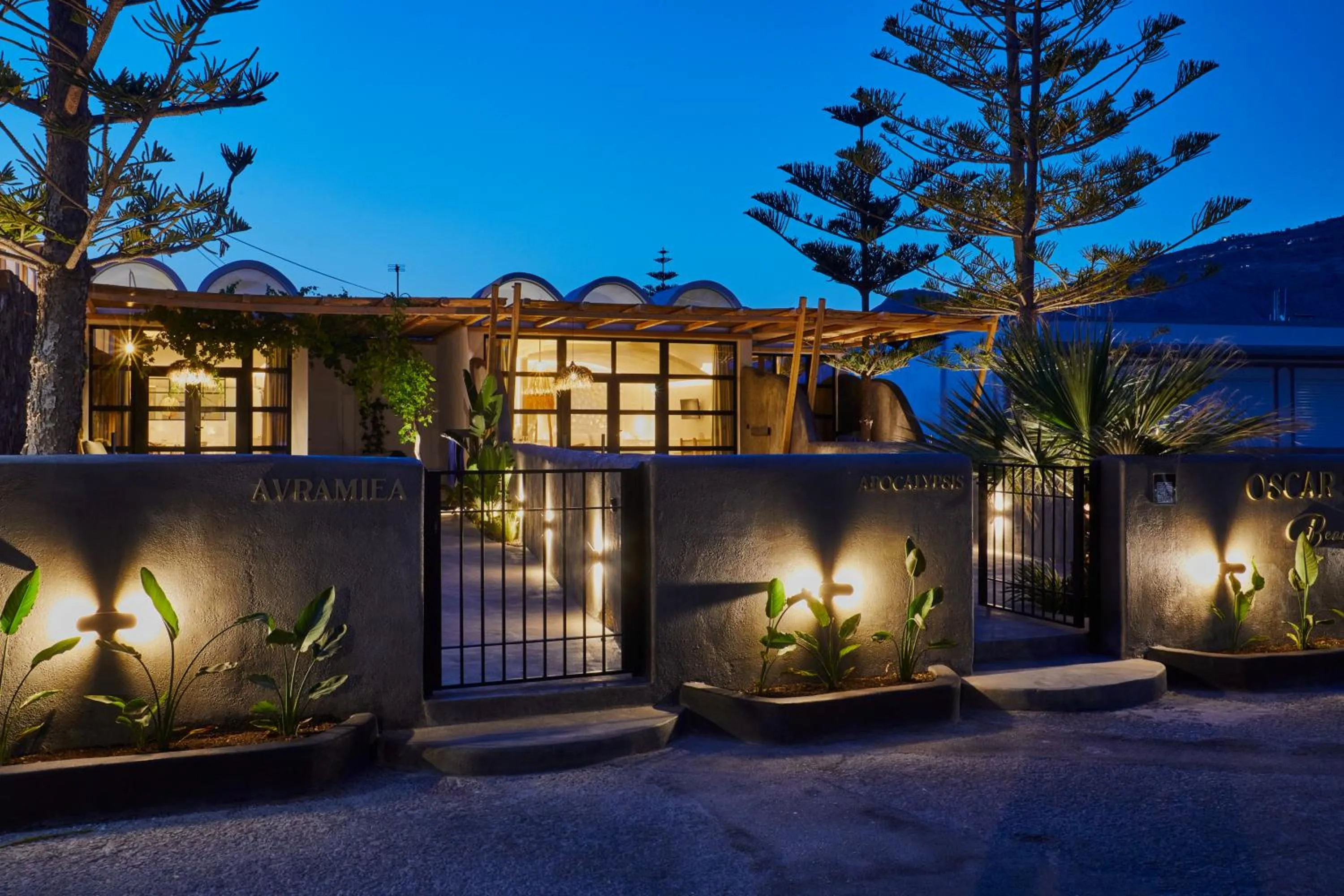 Property building in Oscar Beachfront Suites - Adults Only