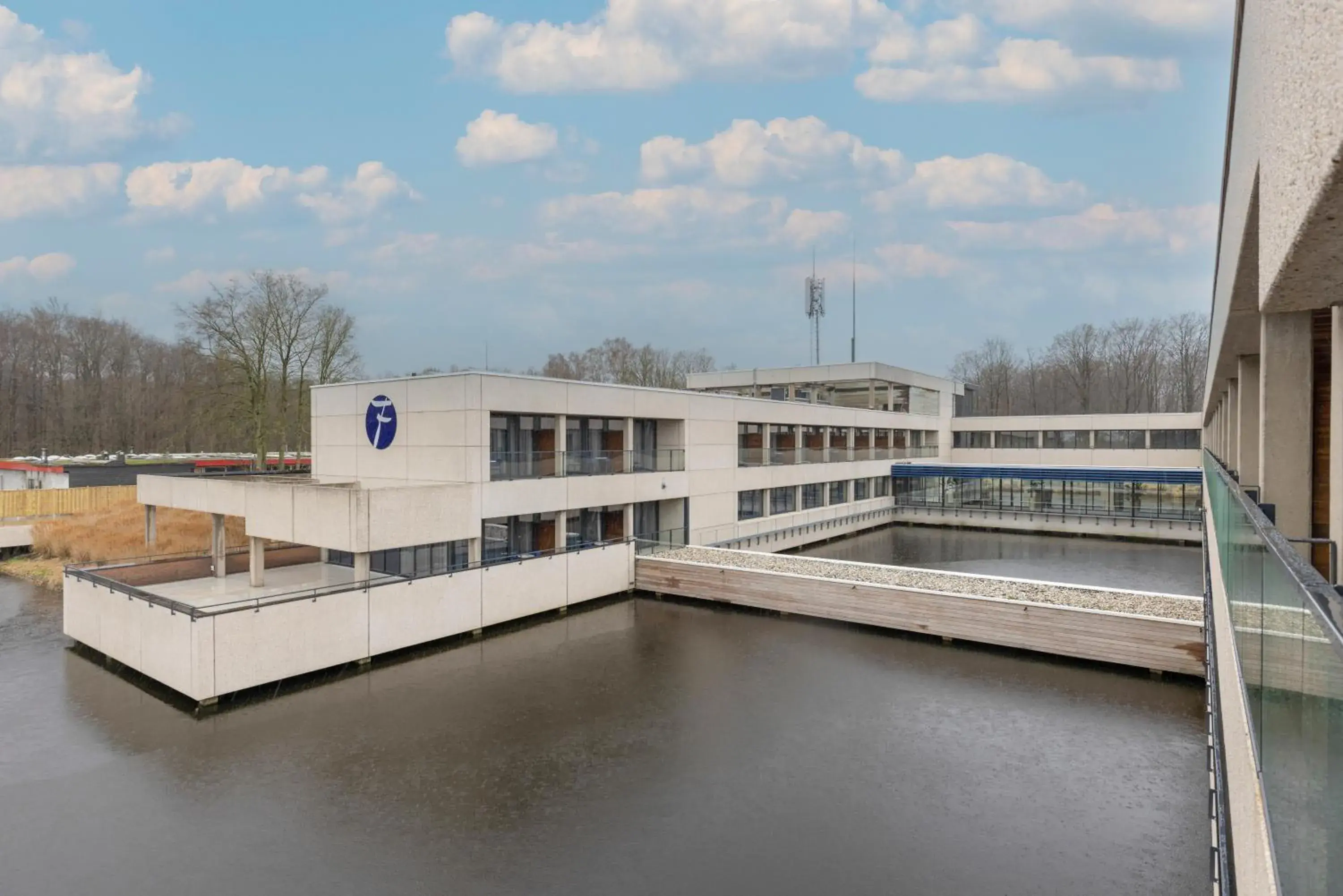 Property building in Fletcher Hotel-Restaurant Marknesse Property building in Fletcher Hotel-Restaurant Marknesse