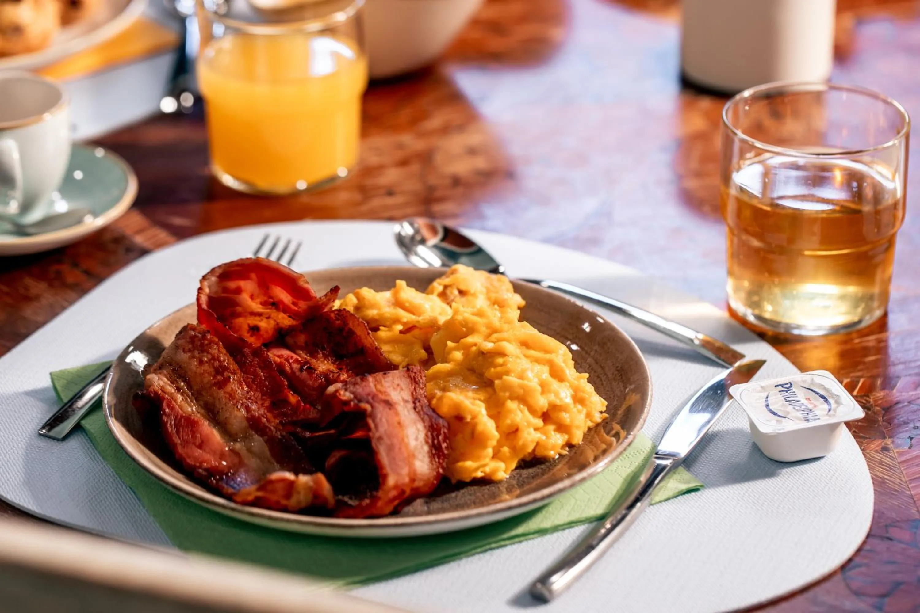 Breakfast in K MODERN HOTEL