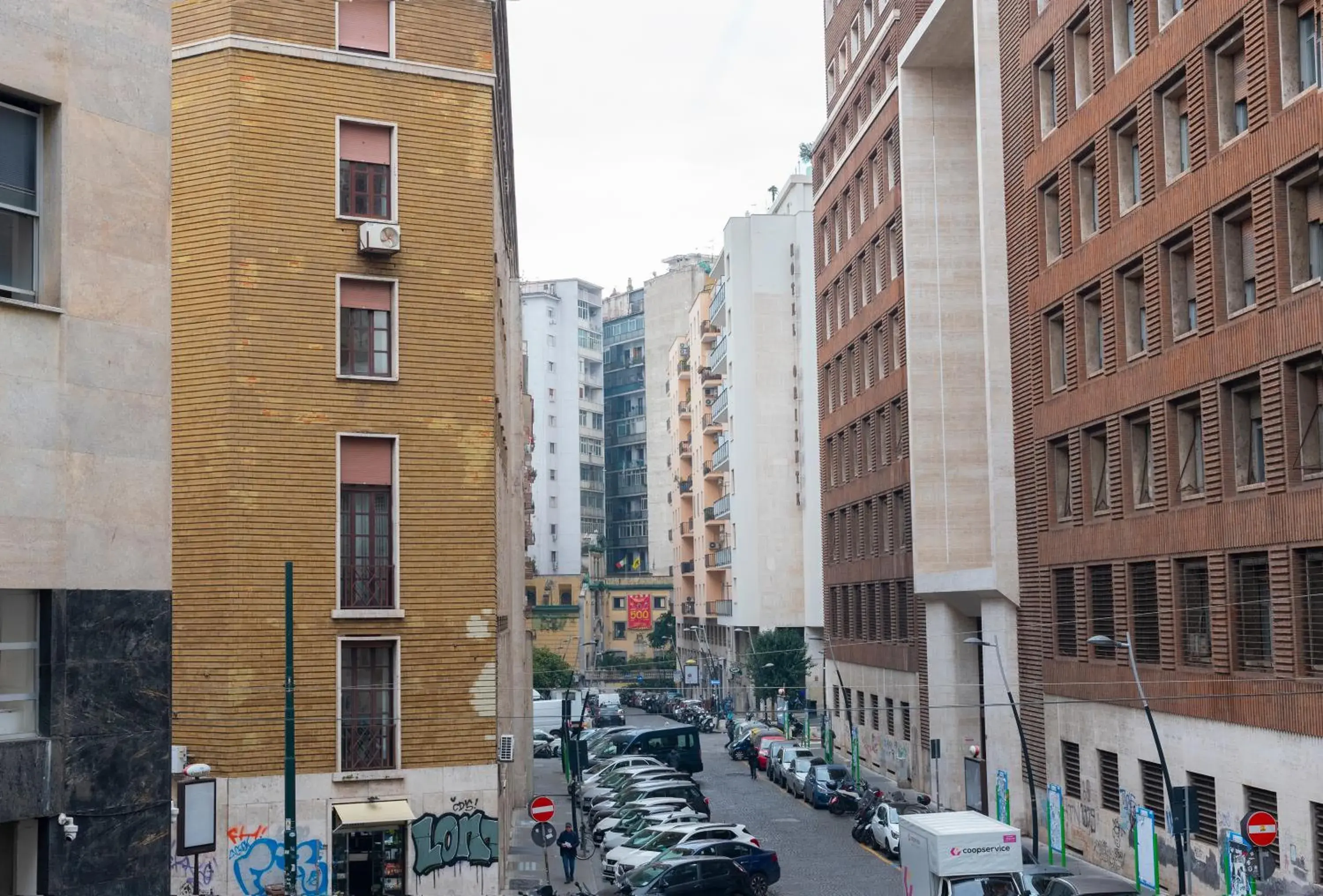 Triple Room with City View - single occupancy in TOLEDO3 Triple Room with City View - single occupancy in TOLEDO3