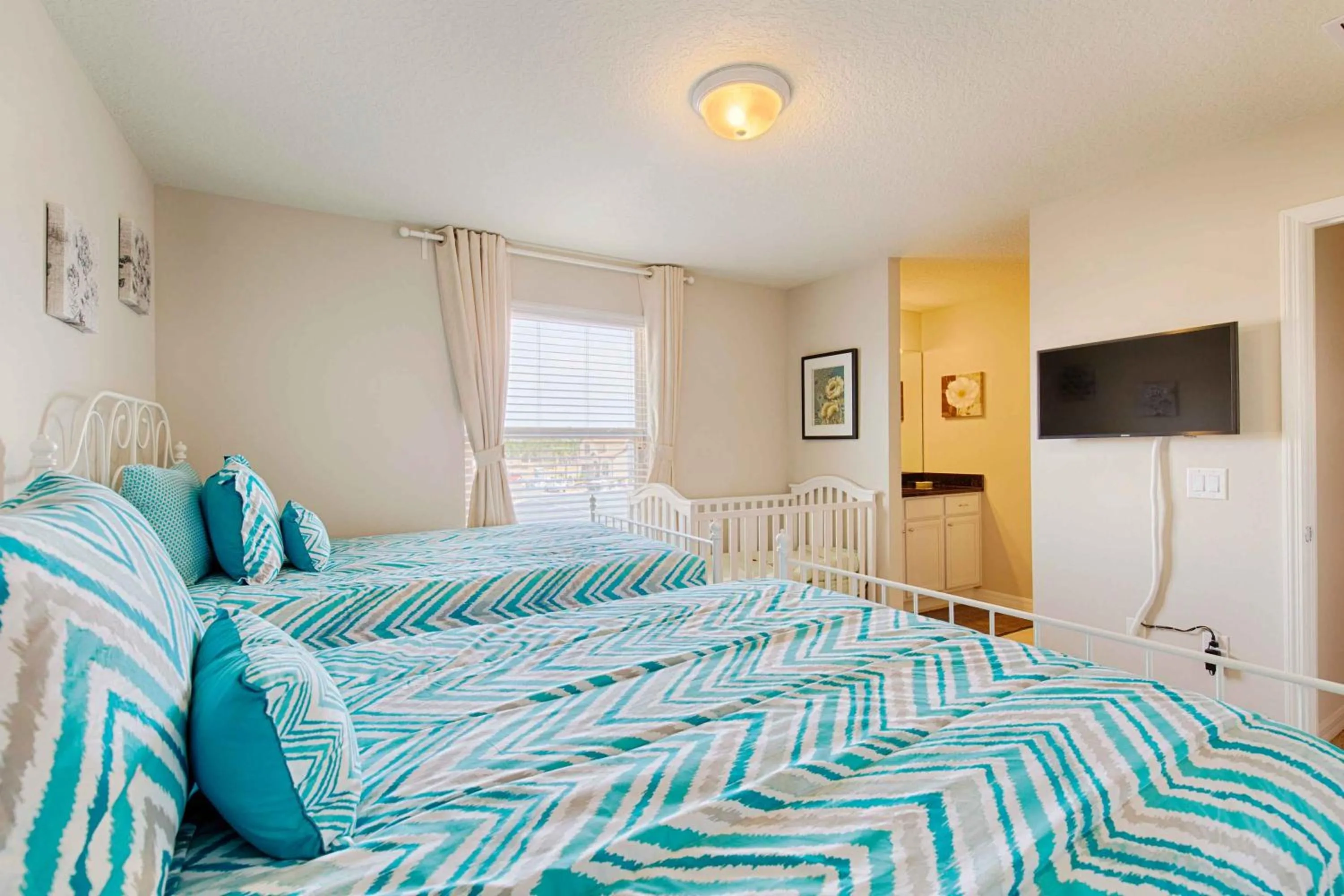 Property building in Windsor At Westside 8 - 8 Bed 6 Baths Villa