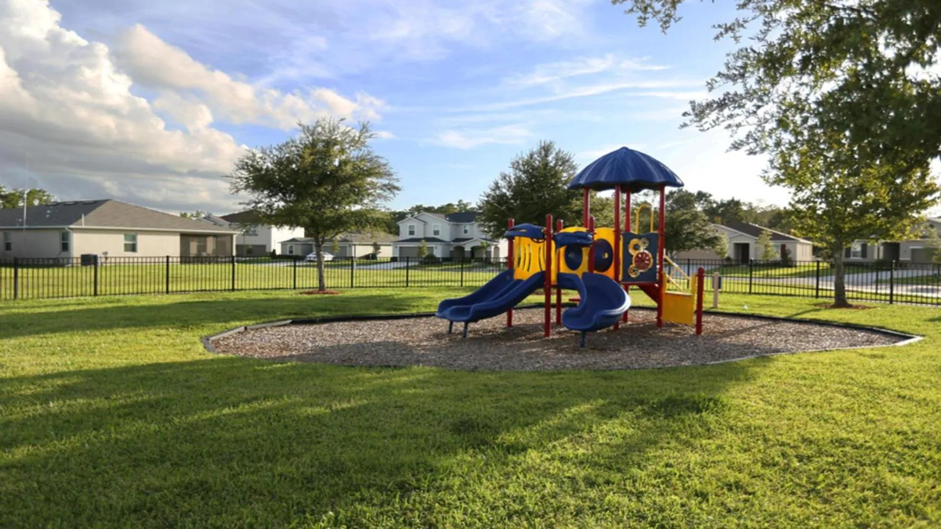 Location in Crystal Cove 1 - 7 Bed 4,5 Baths Villa