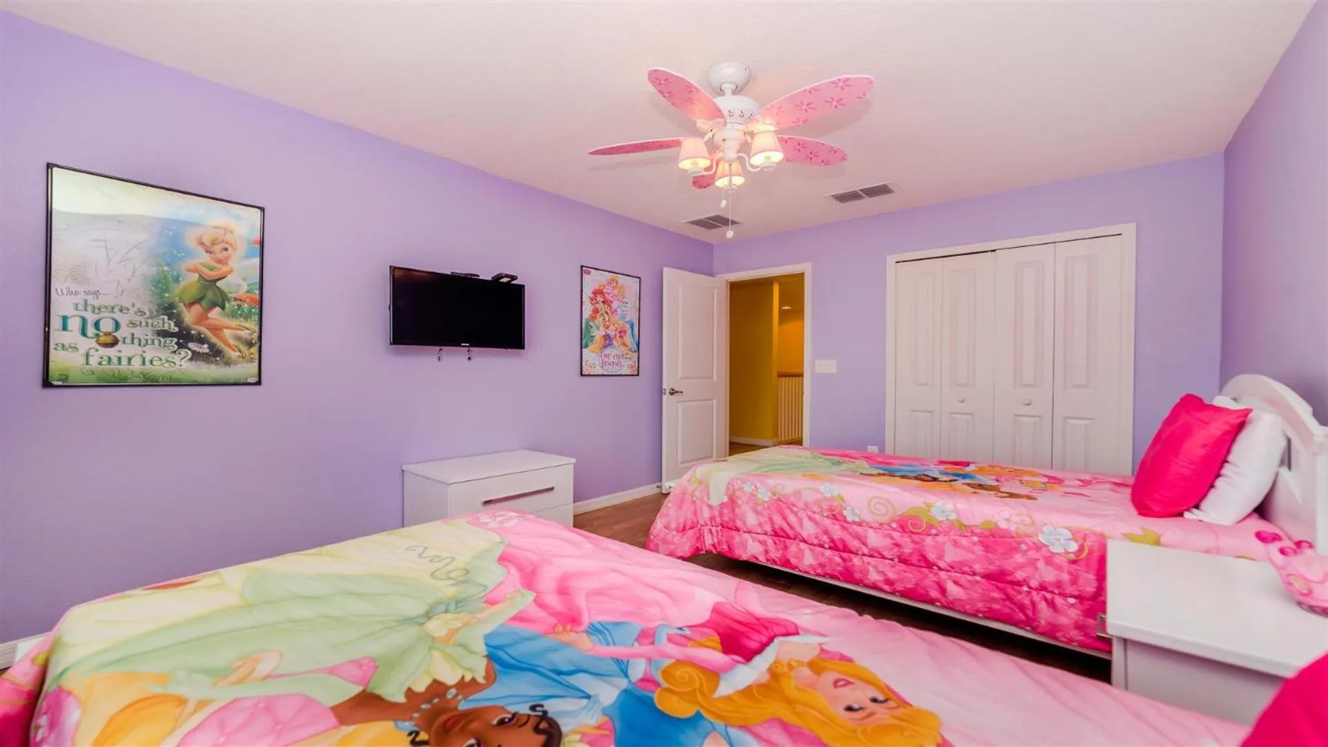 Bedroom in Crystal Cove 1 - 7 Bed 4,5 Baths Villa