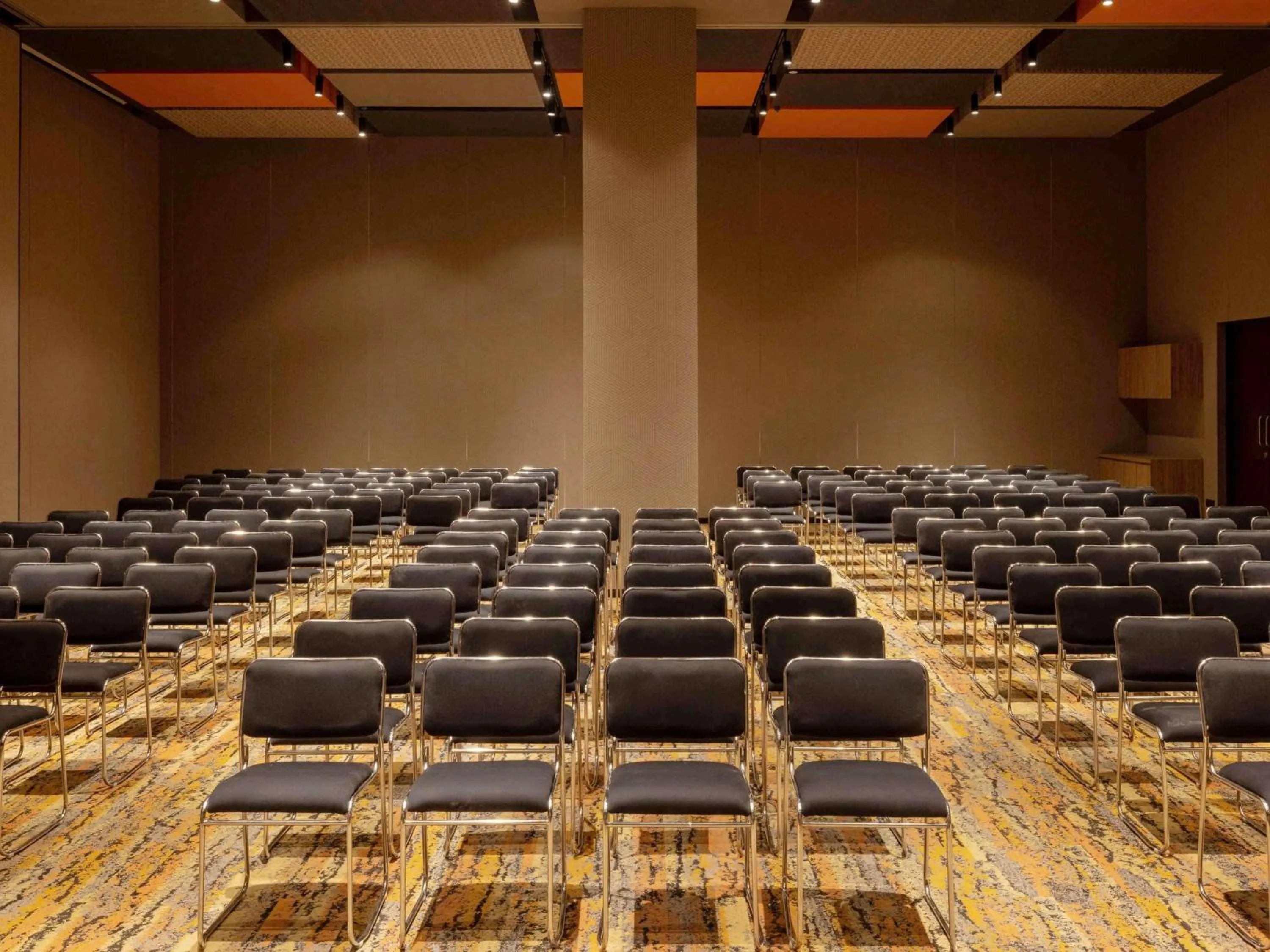 Property building in ibis Thane - An Accor Brand