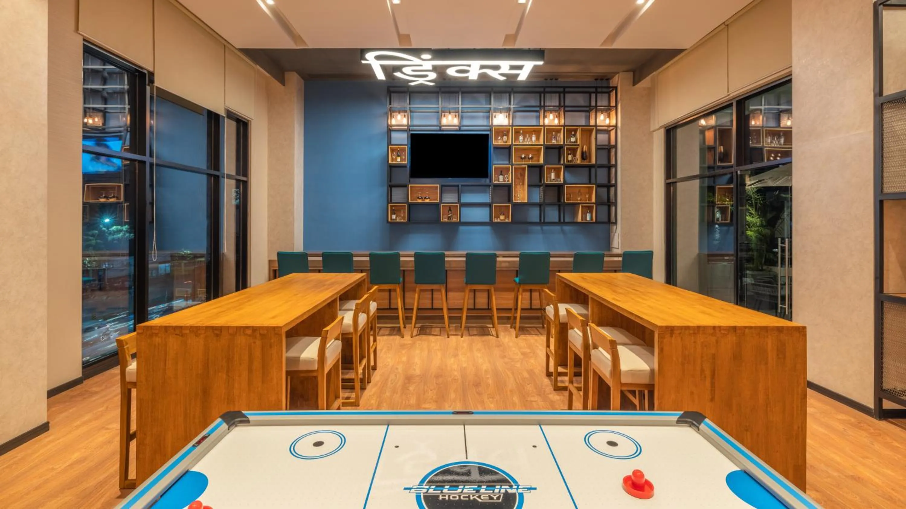 Lounge or bar in ibis Thane - An Accor Brand
