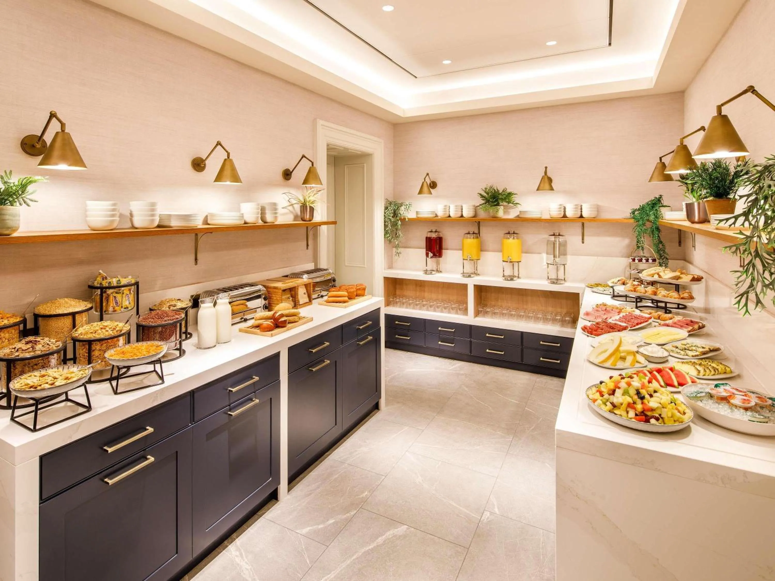 Breakfast in The Municipal Hotel Liverpool - MGallery