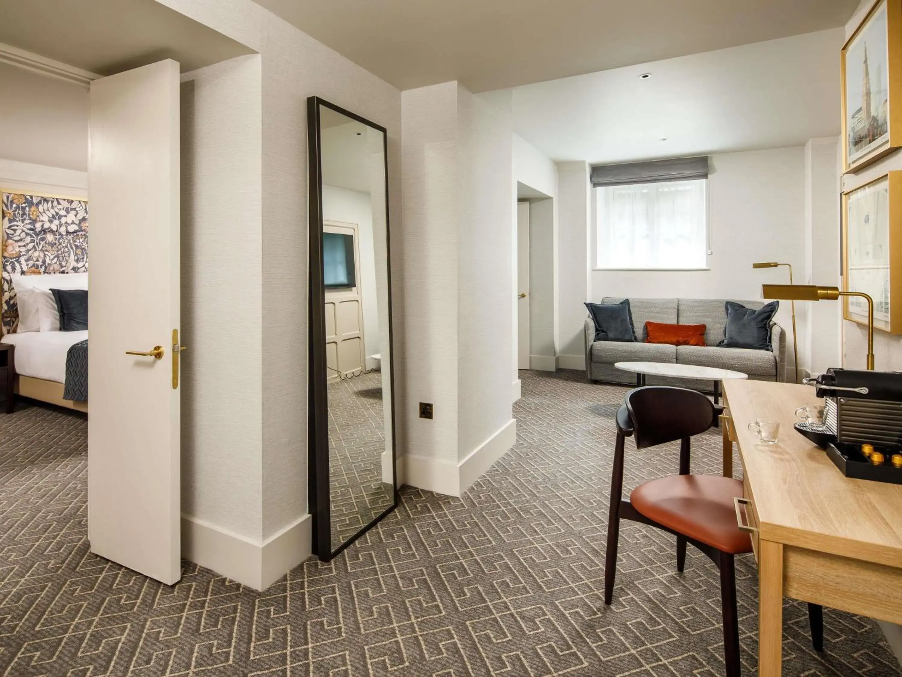 Junior Suite in The Municipal Hotel Liverpool - MGallery Junior Suite in The Municipal Hotel Liverpool - MGallery