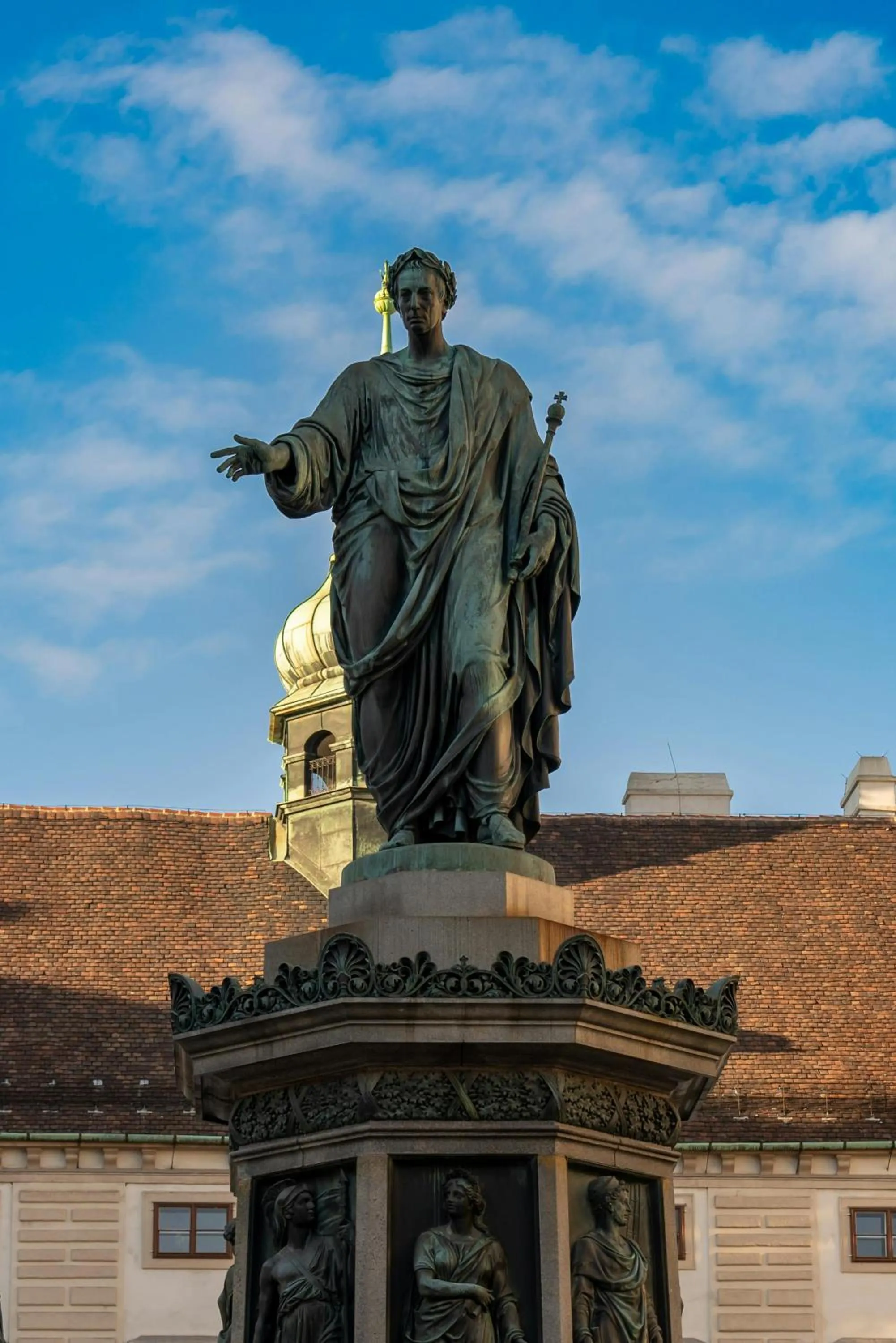 Nearby landmark in greet Wien City Nord