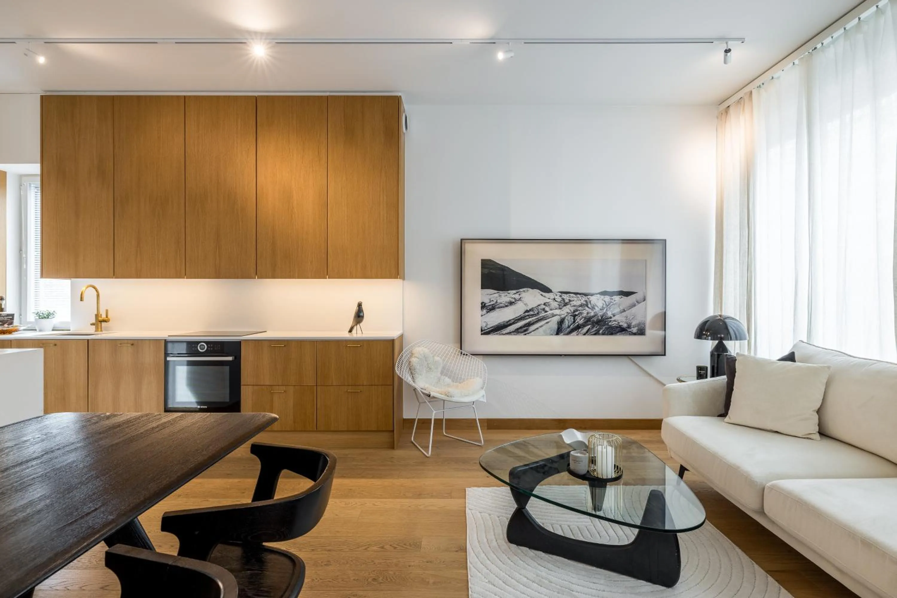 Scandinavian Deluxe House With Private Sauna at Kamppi