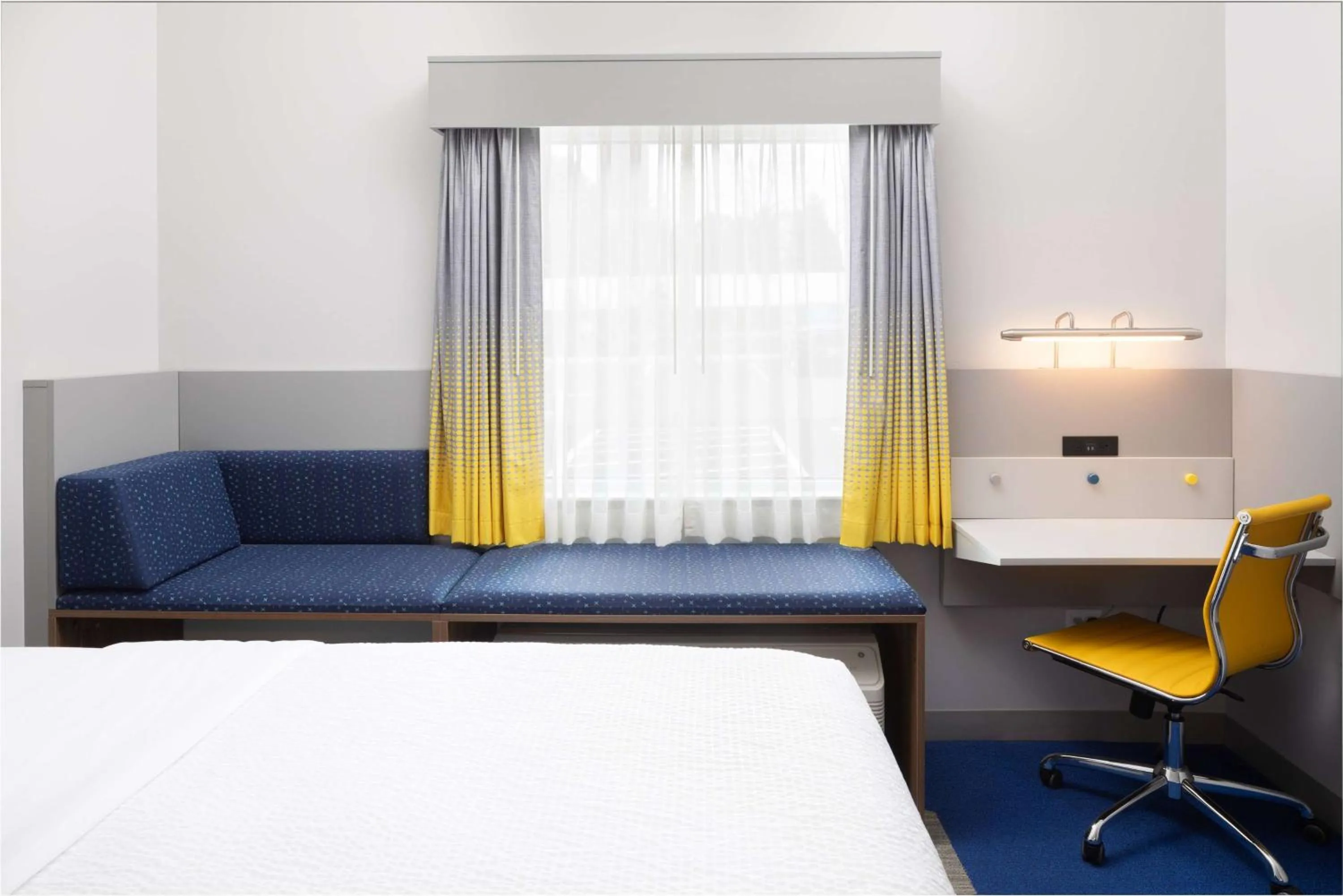 Photo of the whole room, Bed in Microtel Inn & Suites by Wyndham Macedon