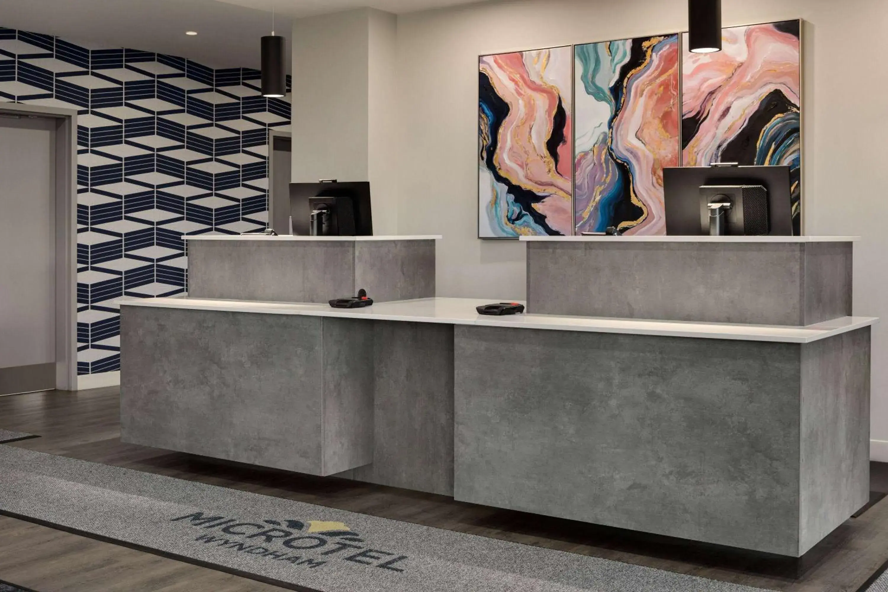 Lobby or reception in Microtel Inn & Suites by Wyndham Boisbriand Lobby or reception in Microtel Inn & Suites by Wyndham Boisbriand
