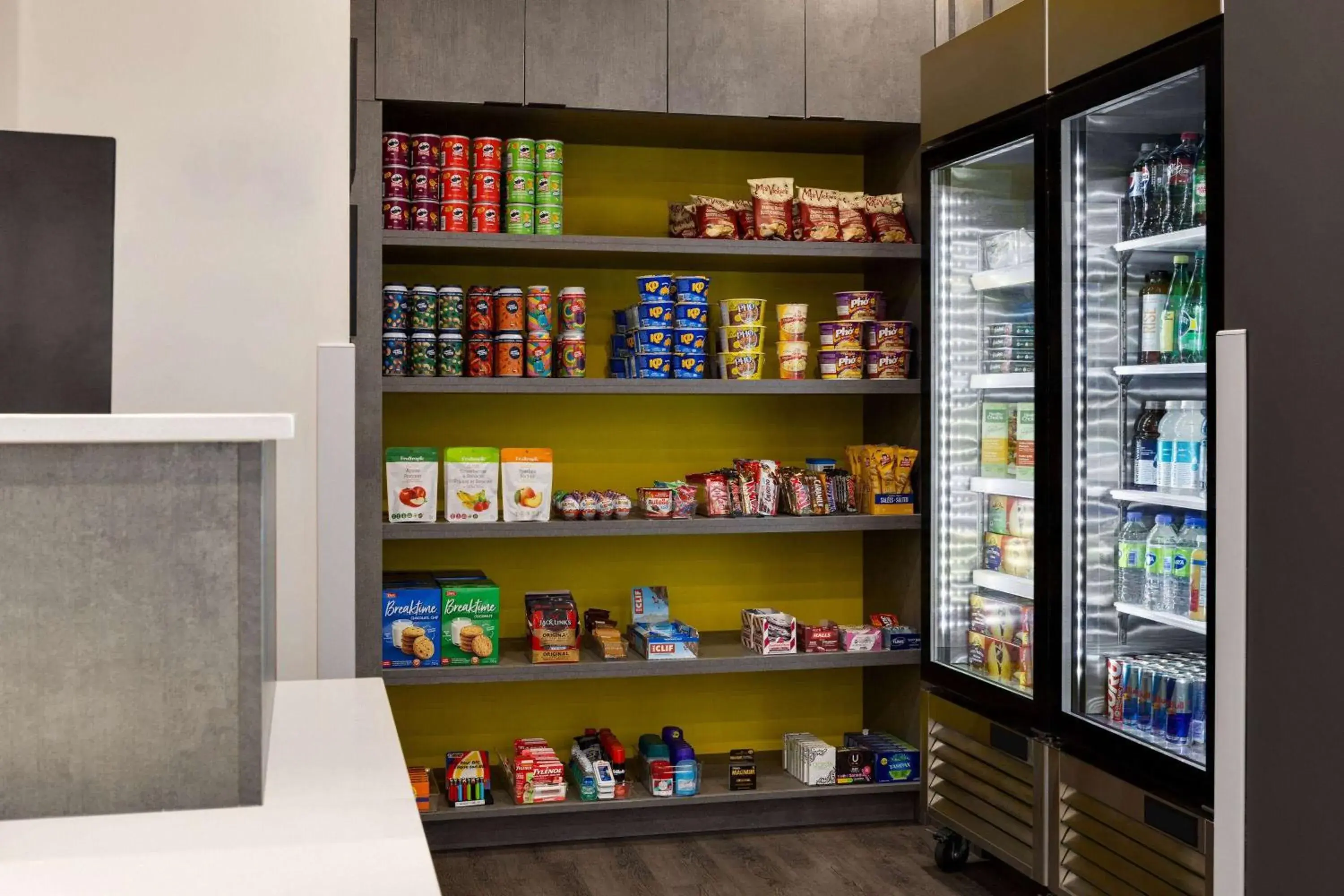 Food and drinks in Microtel Inn & Suites by Wyndham Boisbriand Food and drinks in Microtel Inn & Suites by Wyndham Boisbriand