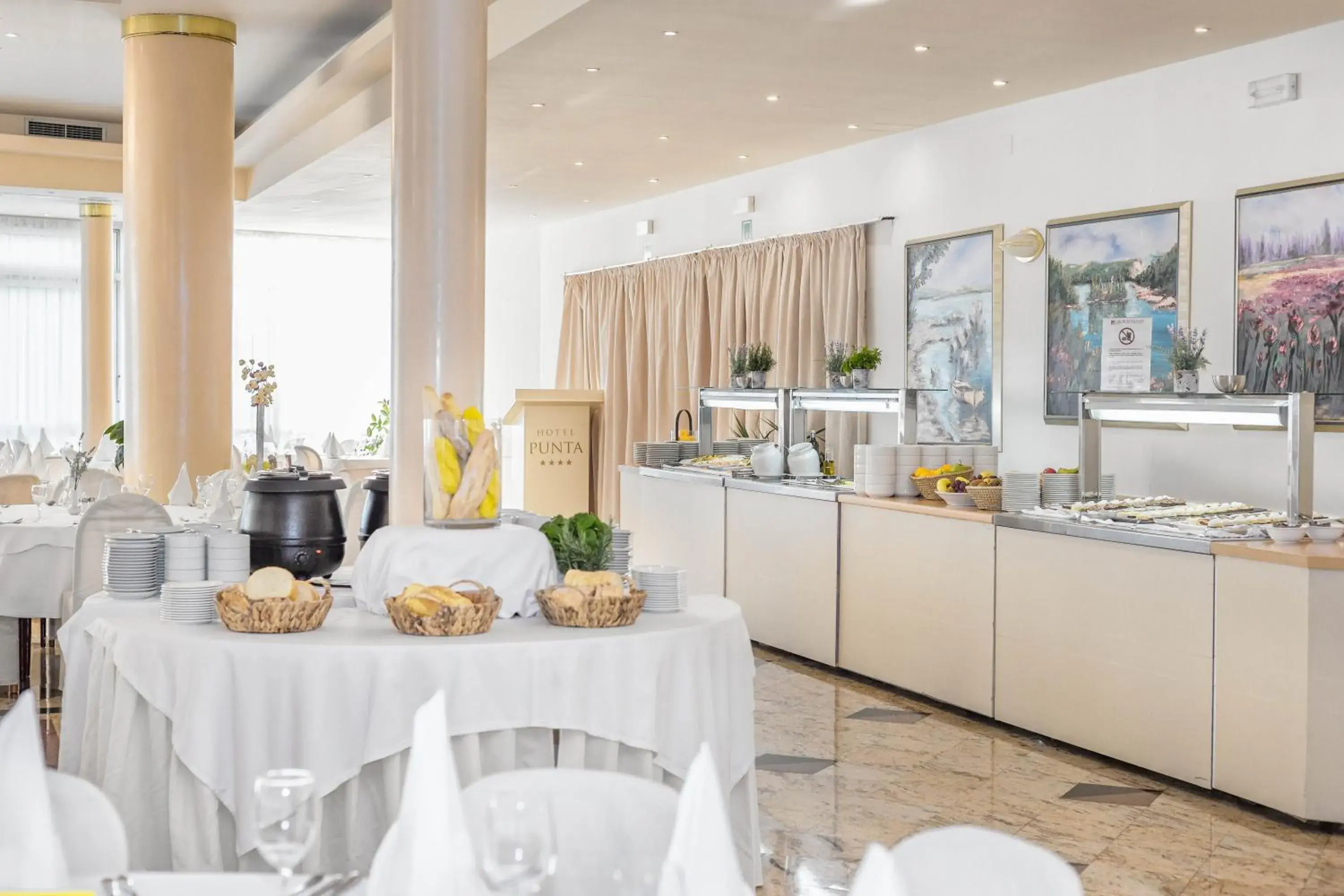 Restaurant/places to eat in Villa Arausa Restaurant/places to eat in Villa Arausa