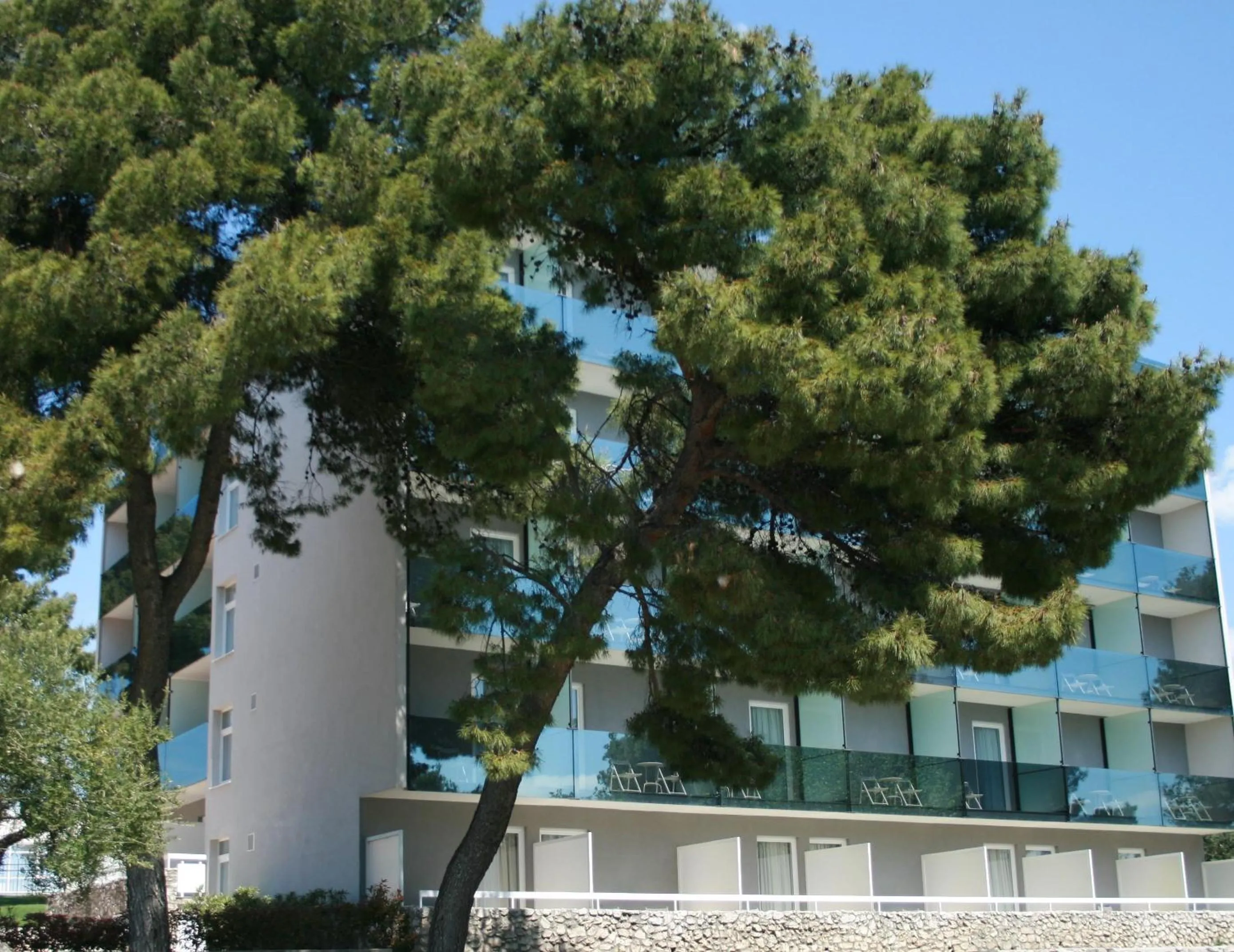 Property building in Villa Arausa