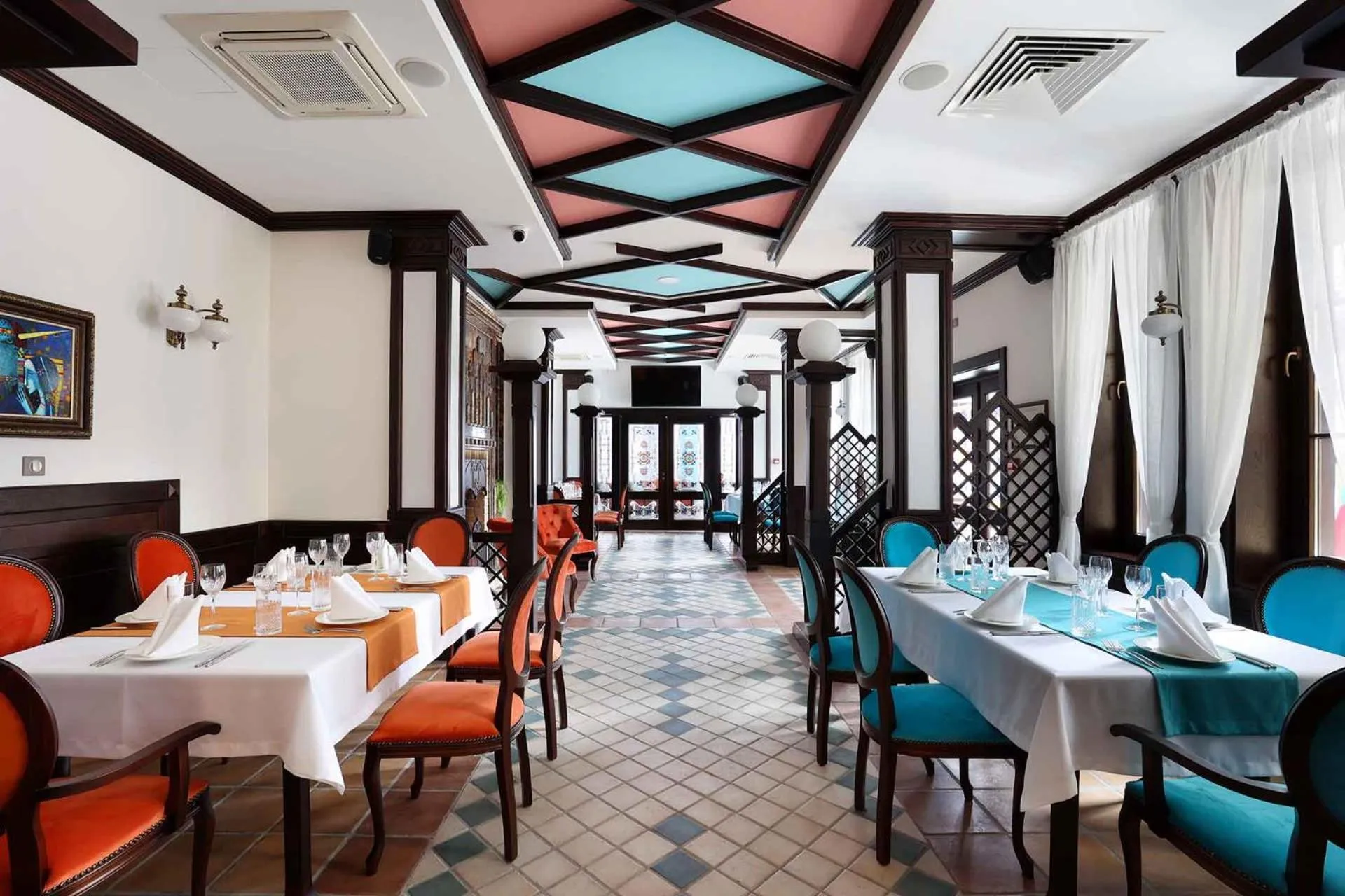 Restaurant/places to eat in Armaco Residence