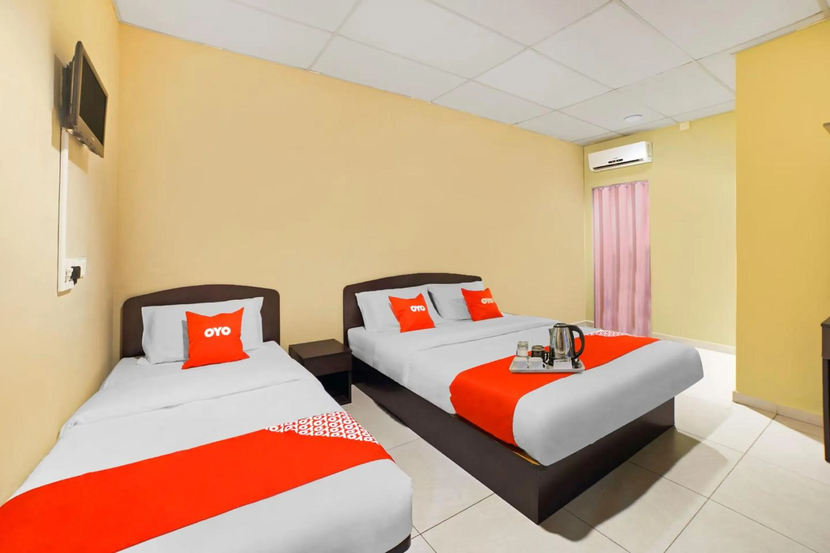 Bedroom, Bed in Hotel Lii View