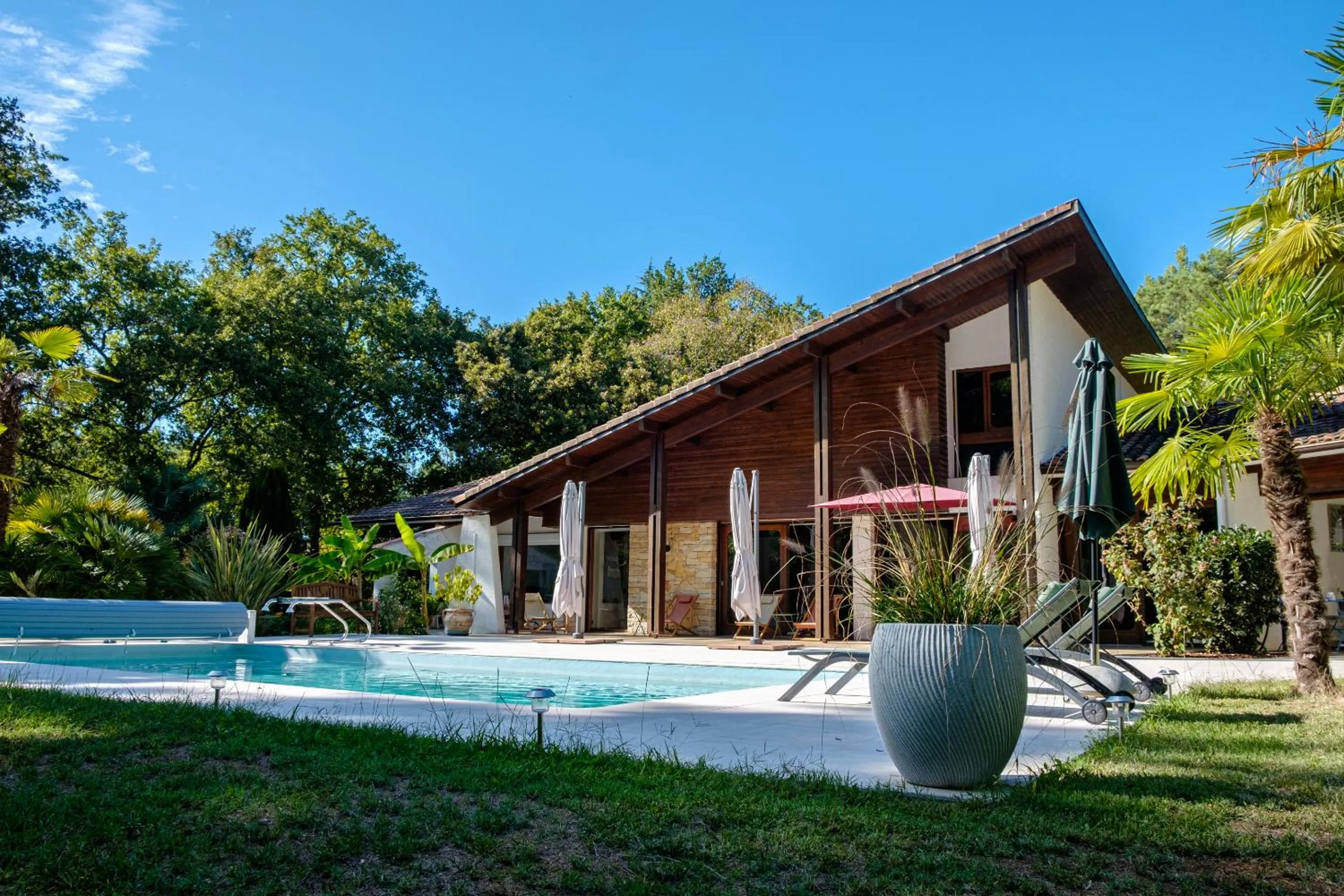 Pool view in Parc de L'Aiguade