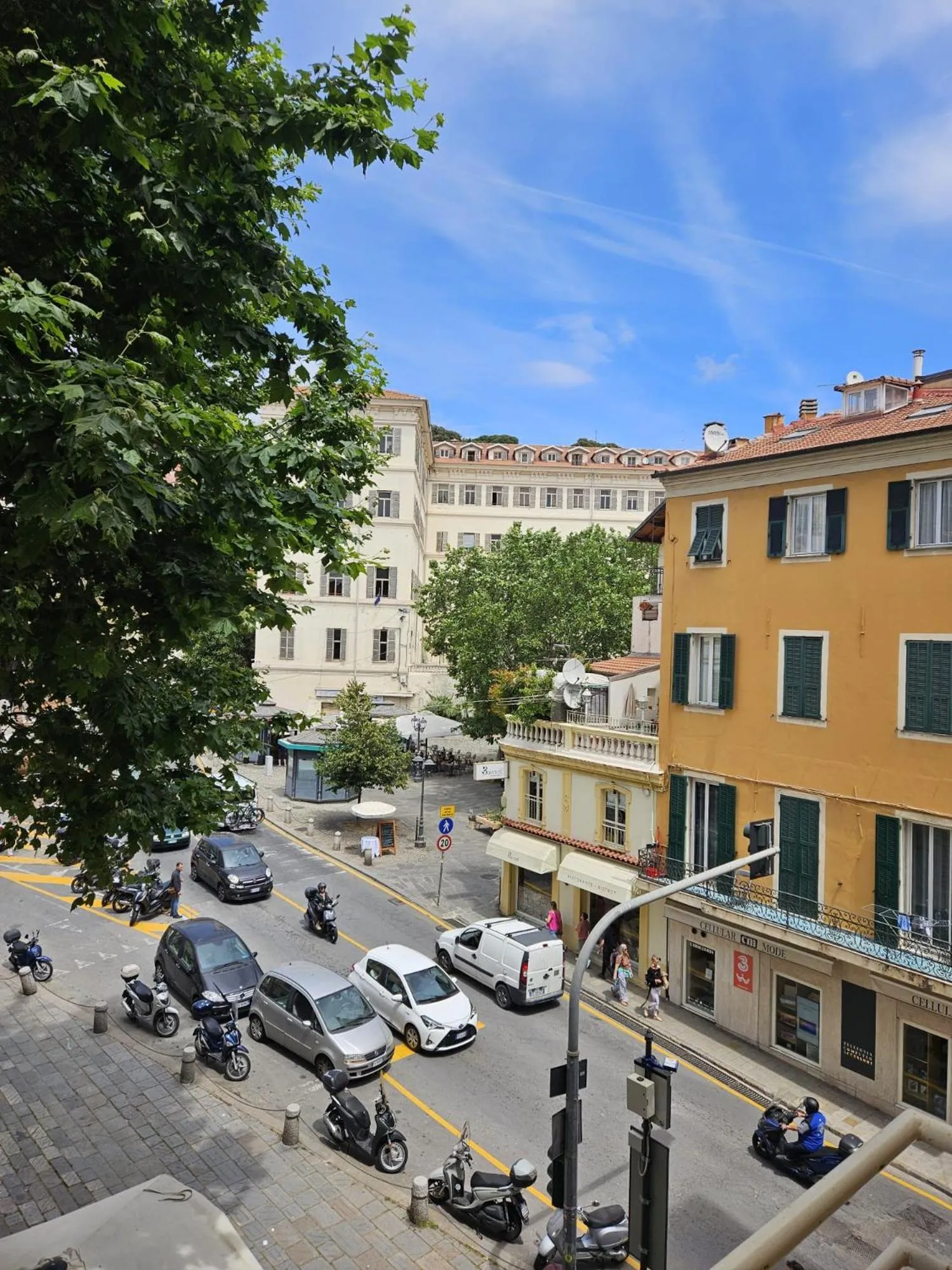 LP1-SANREMO La tua vacanza nel cuore della città.