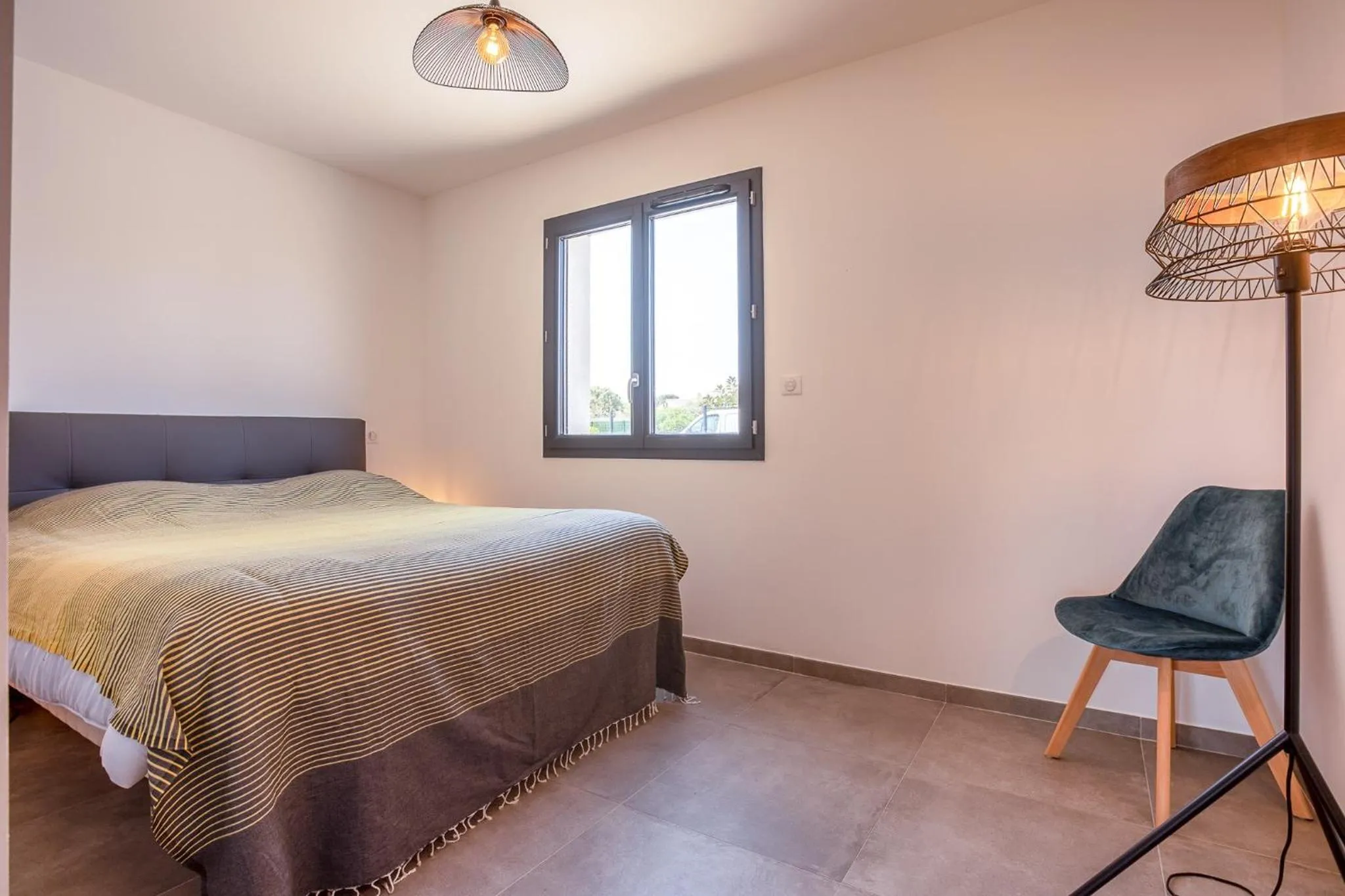 Bedroom, Bed in Di Luce