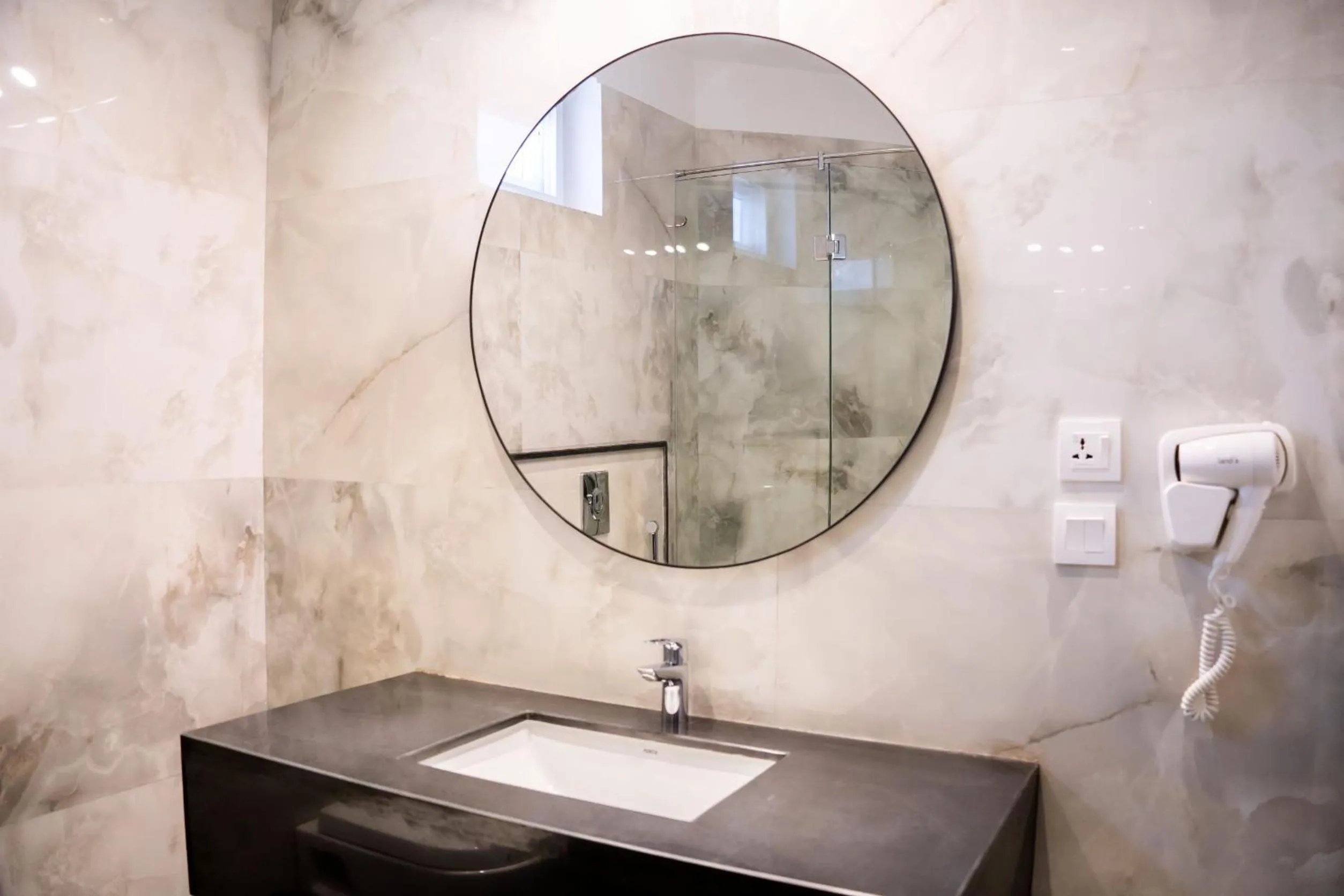 Hillside Residence E-7 by Paramount Hospitality