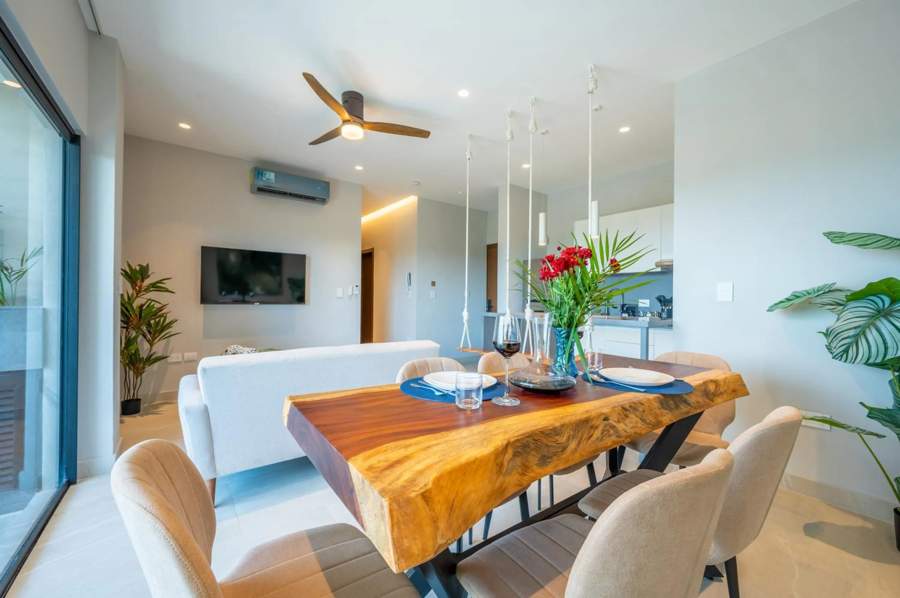 TV and multimedia in Kippal - Modern Oasis - ApartHotel