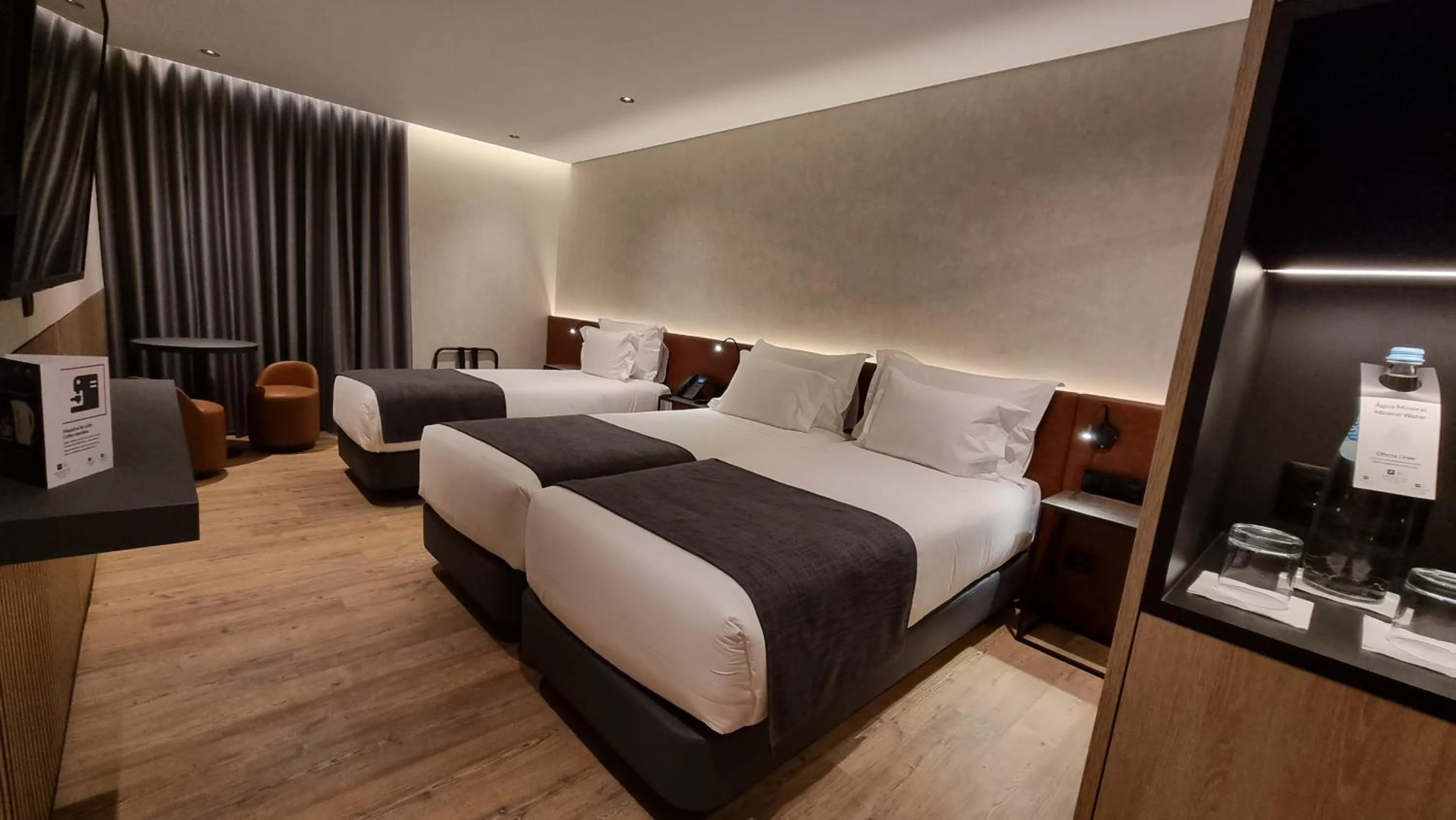 Bedroom, Bed in Hotel Principe Avila