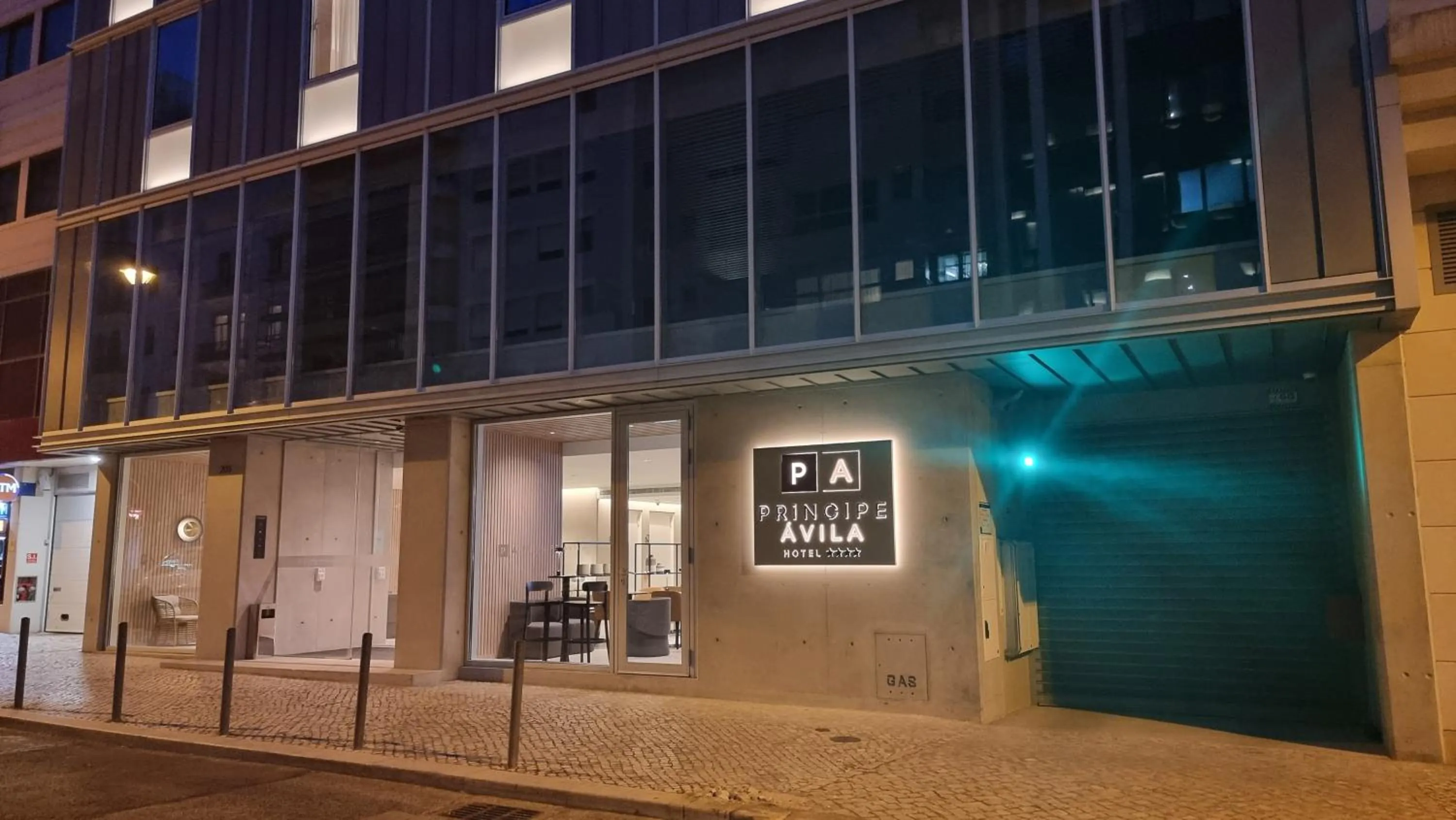 Facade/entrance in Hotel Principe Avila
